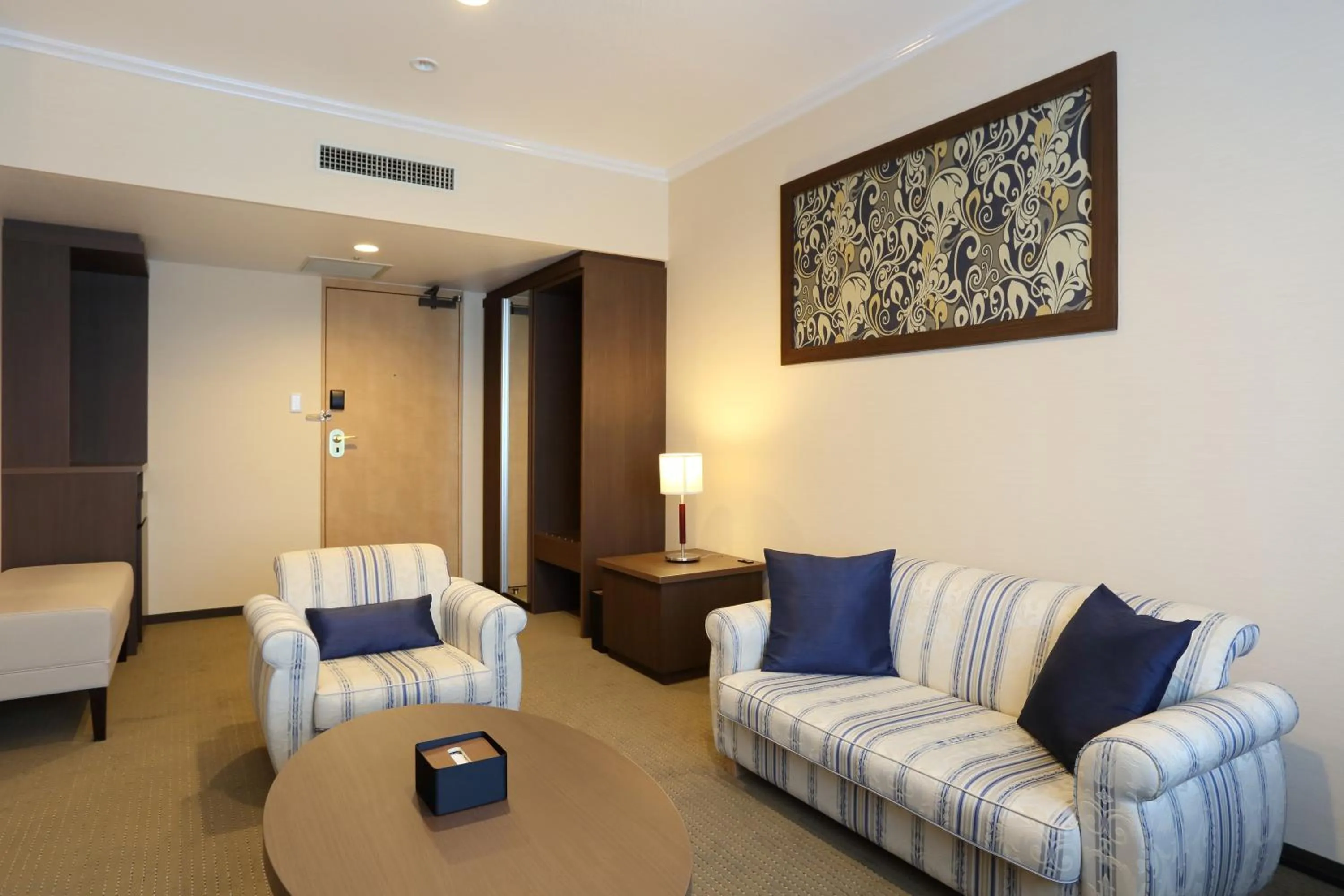 Living room in Loisir Hotel Toyohashi