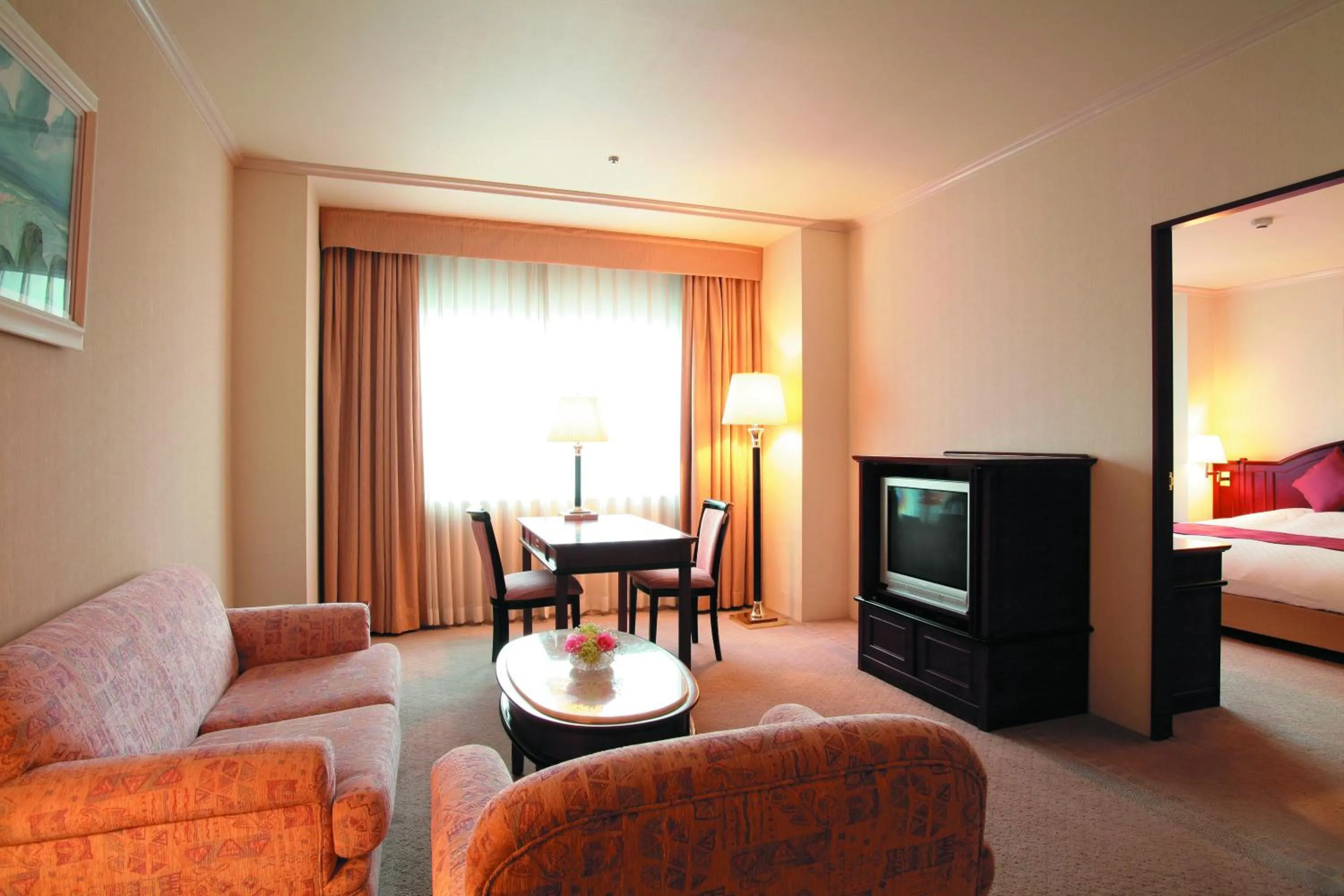 Living room, Bed in Loisir Hotel Toyohashi