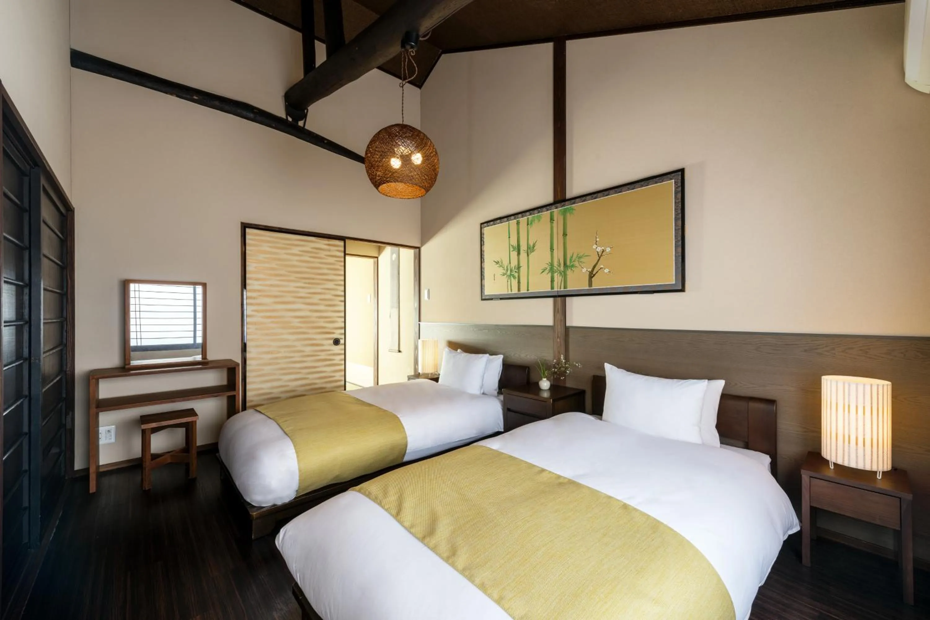 Bed in Kohaku an Machiya House