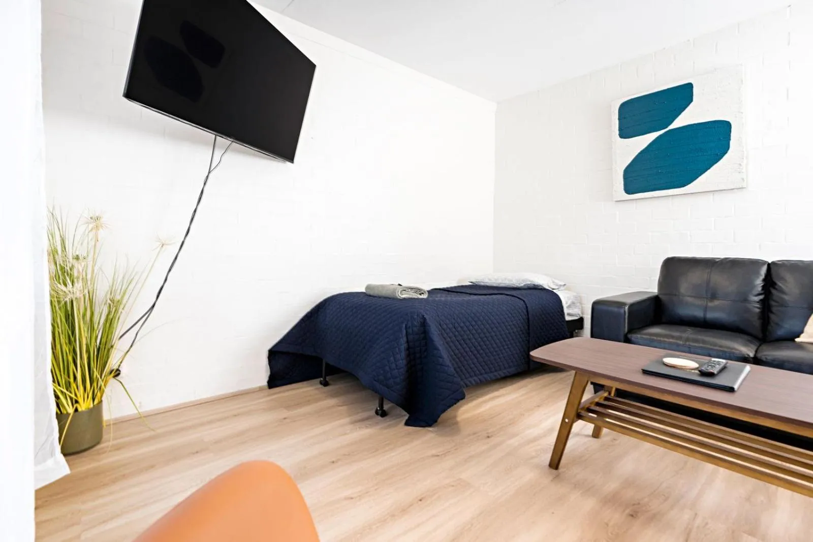 Bed in Sails Motel Geraldton