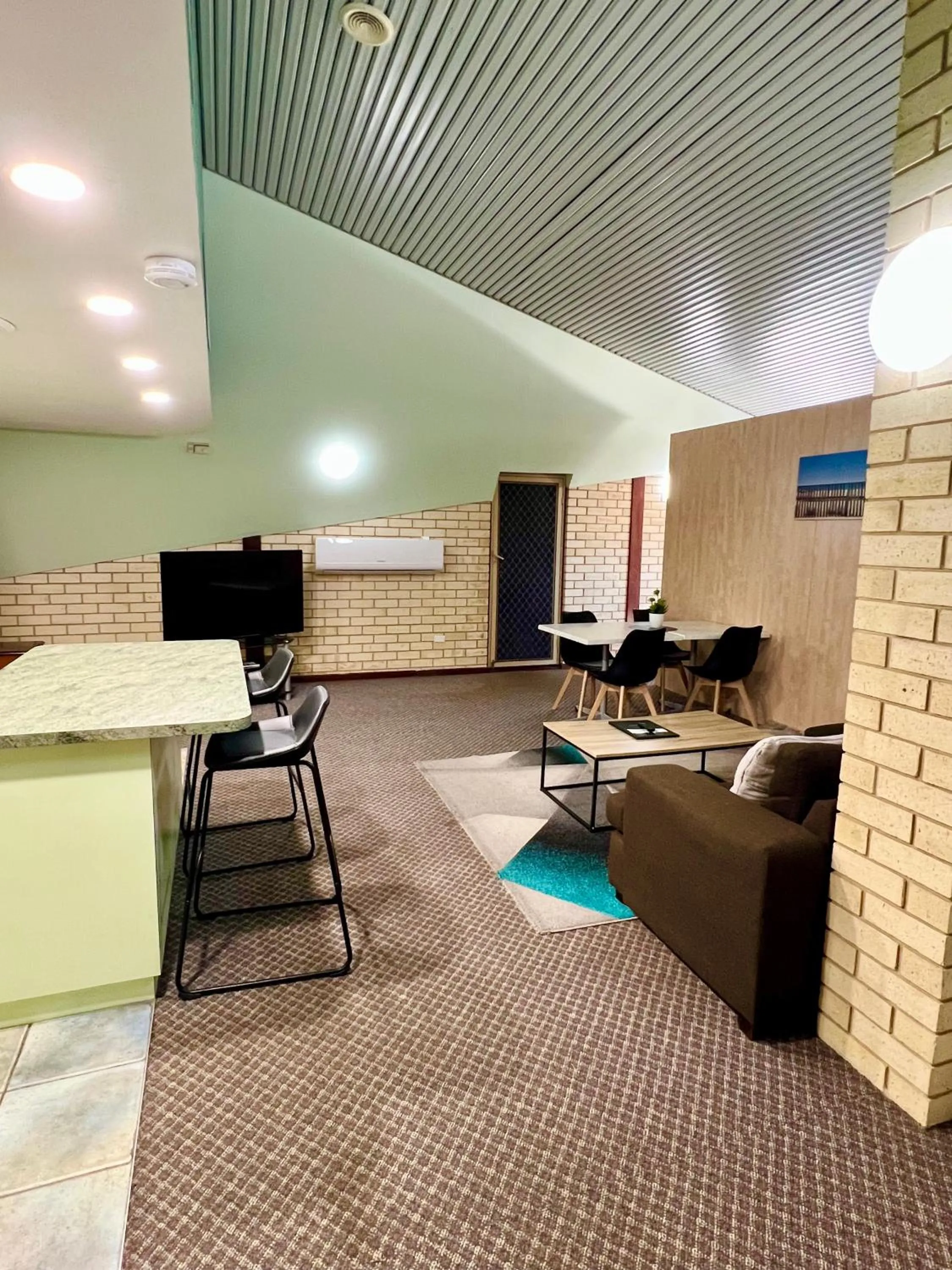 Living room in Sails Motel Geraldton