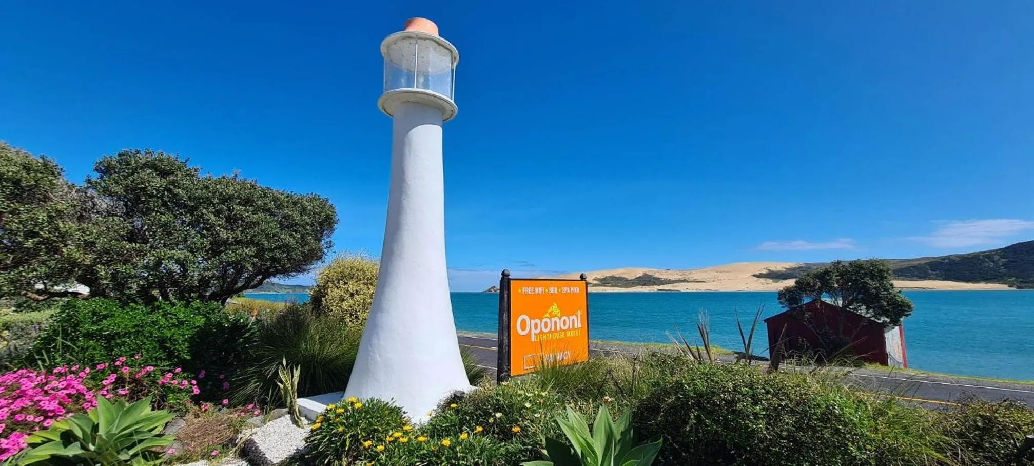 Sea view in Opononi Lighthouse Motel