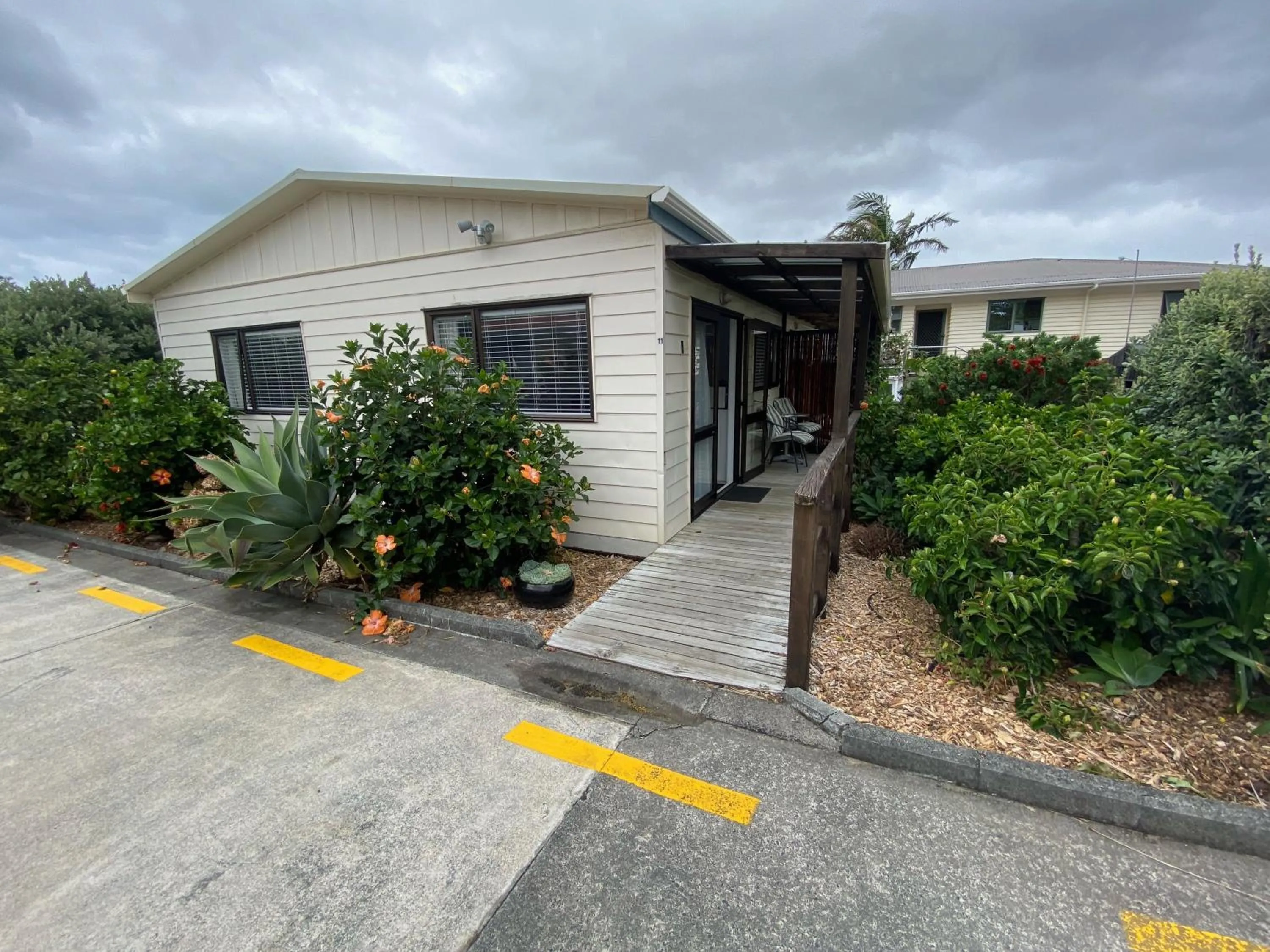 Facade/entrance in Opononi Lighthouse Motel