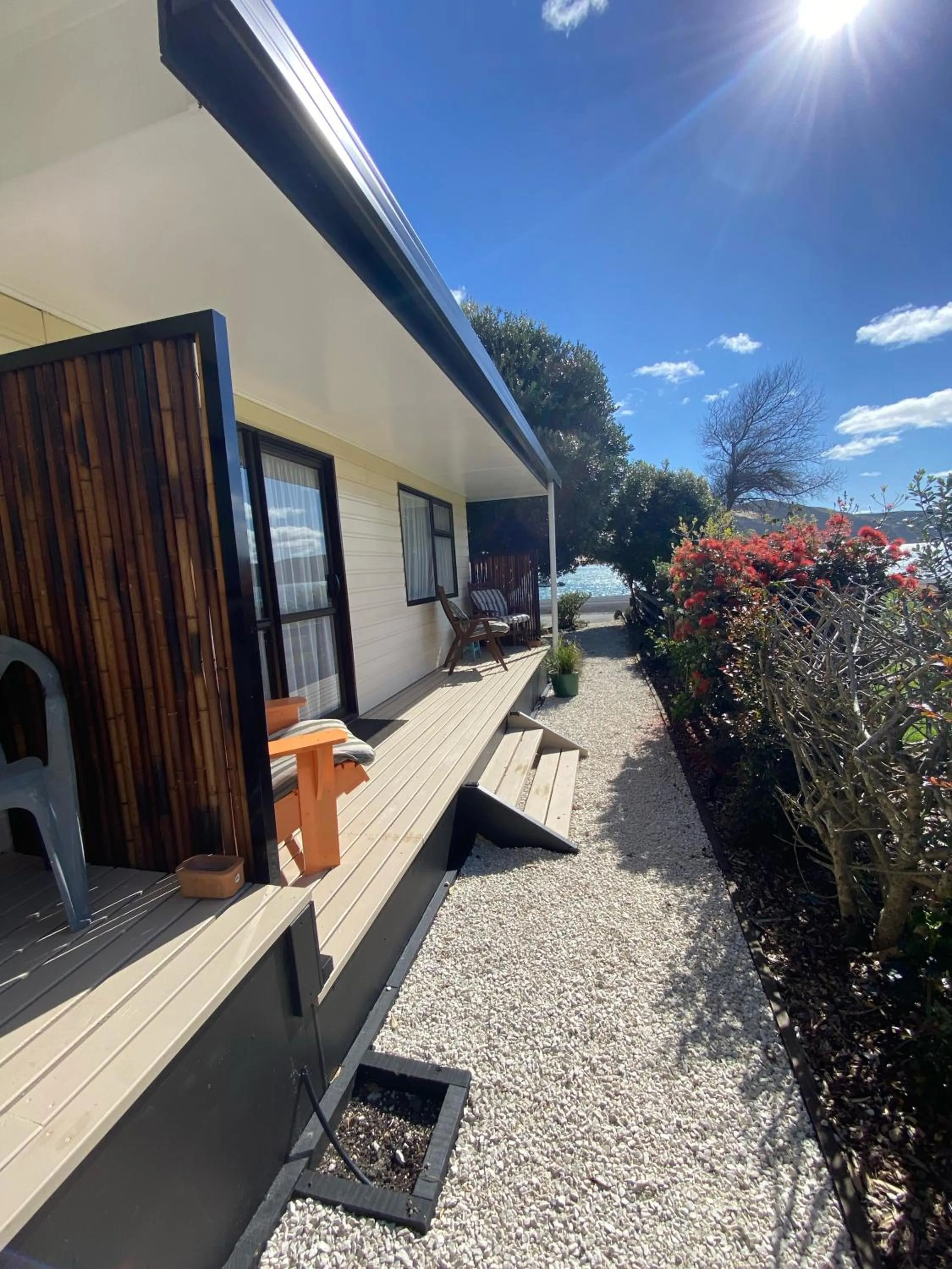 Patio in Opononi Lighthouse Motel