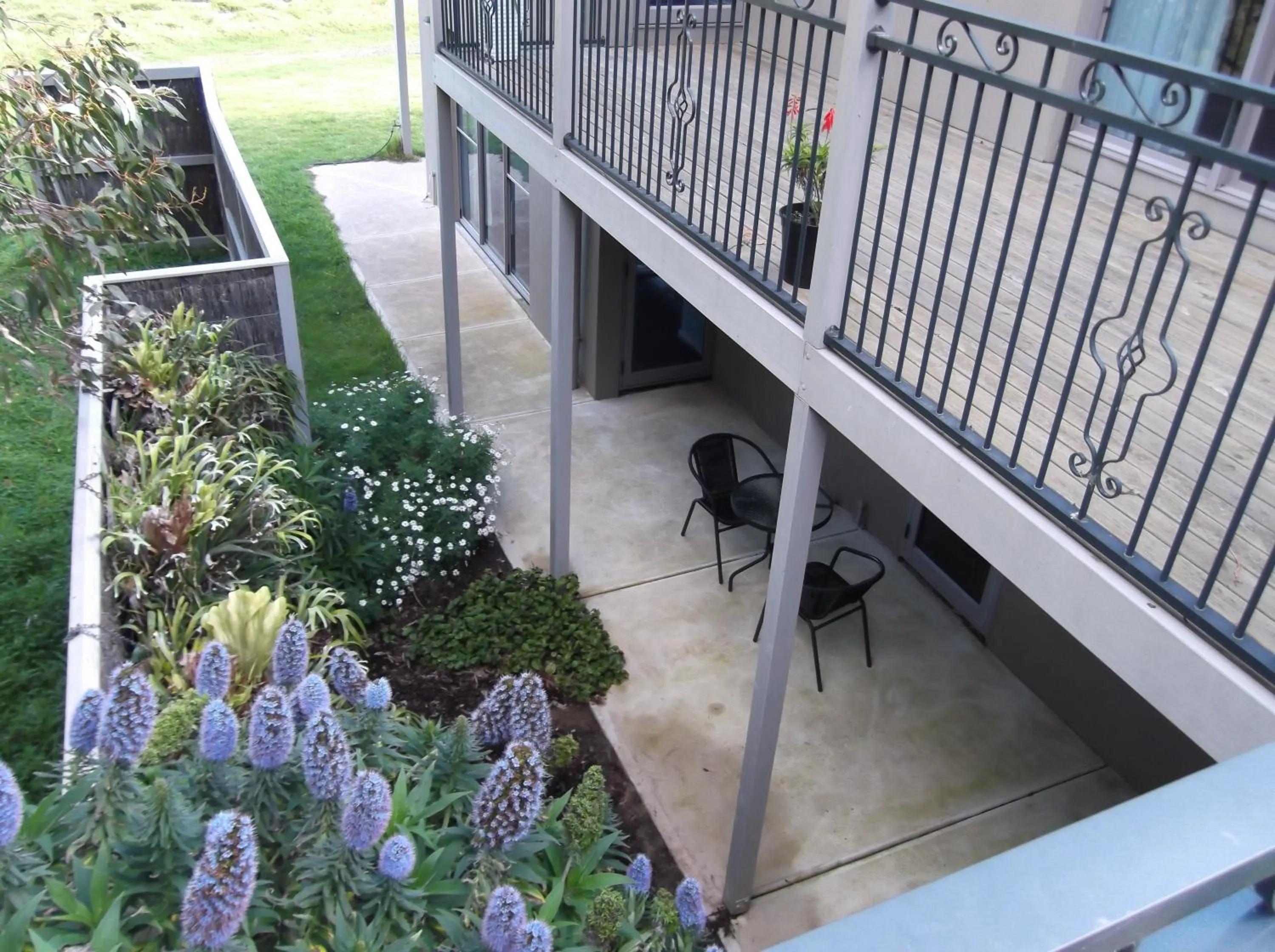 Patio in Swan Lake Guest House