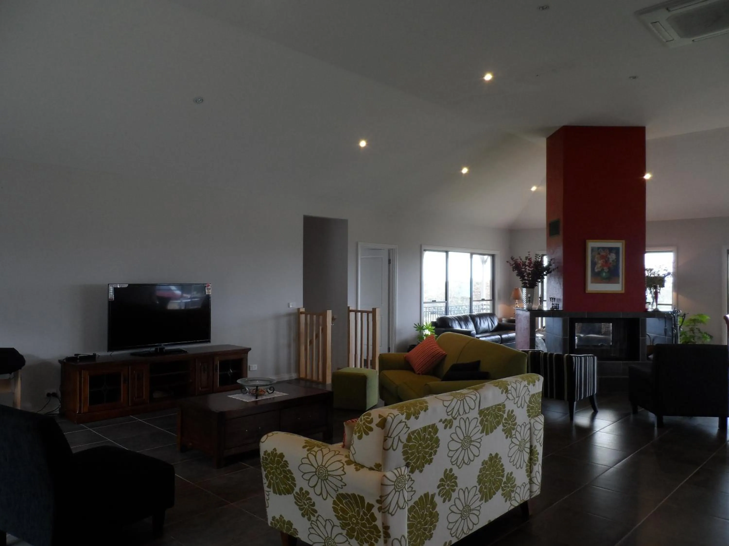 Living room in Swan Lake Guest House