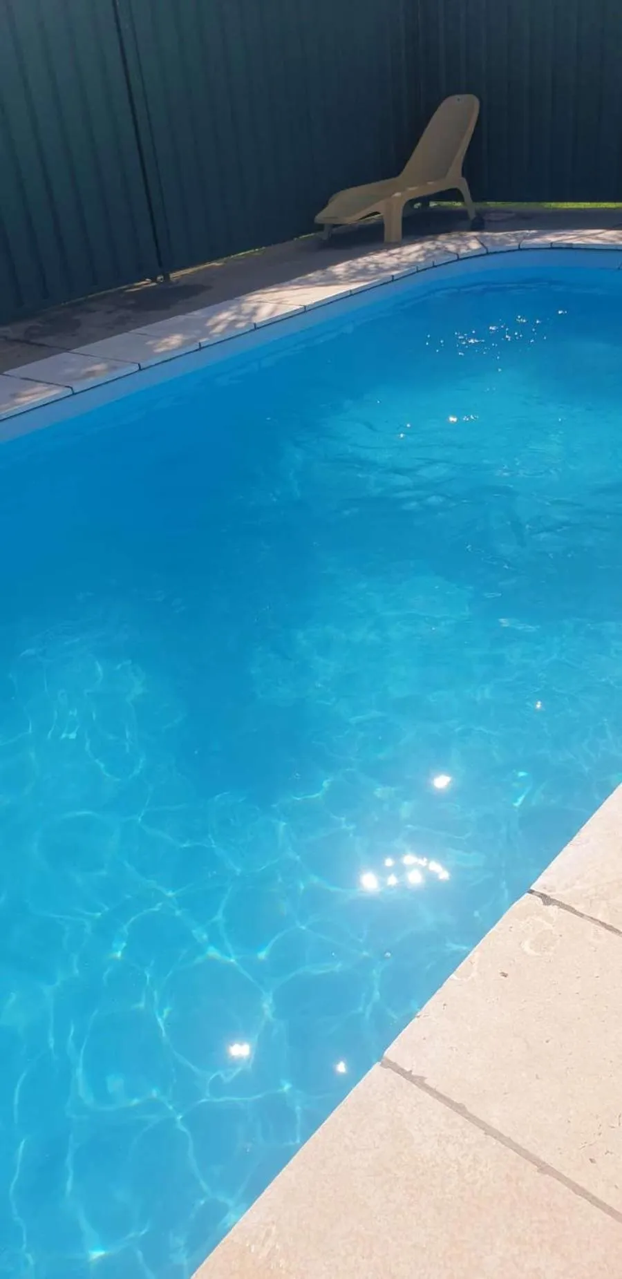 Swimming pool in Golden Peak Motel PeakHill