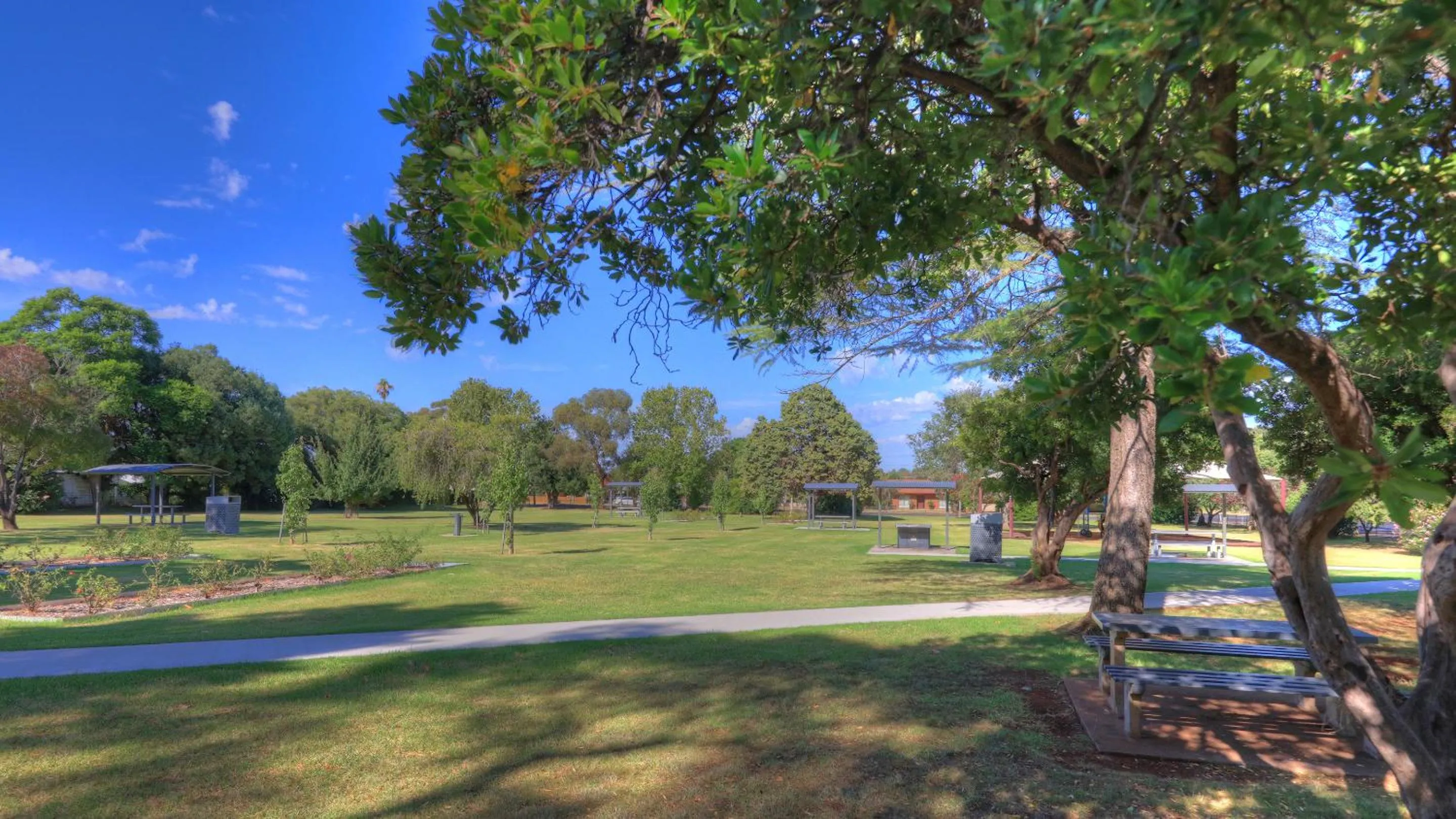 Golden Peak Motel PeakHill