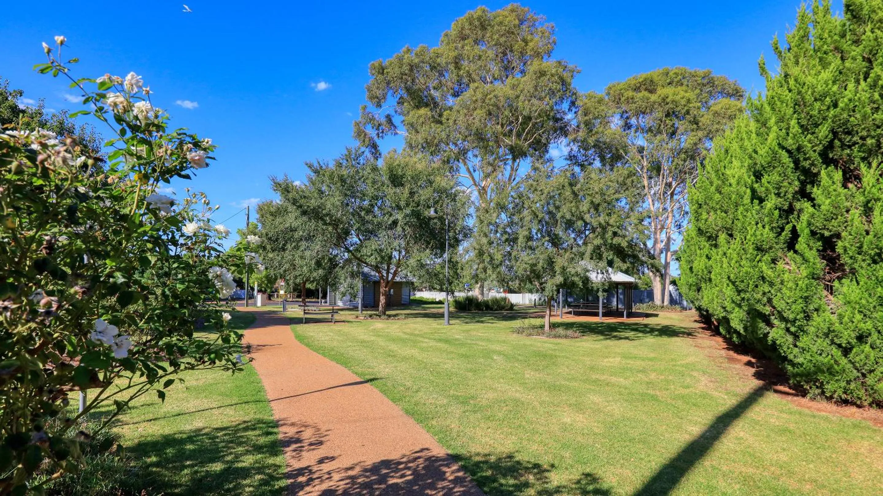 Golden Peak Motel PeakHill