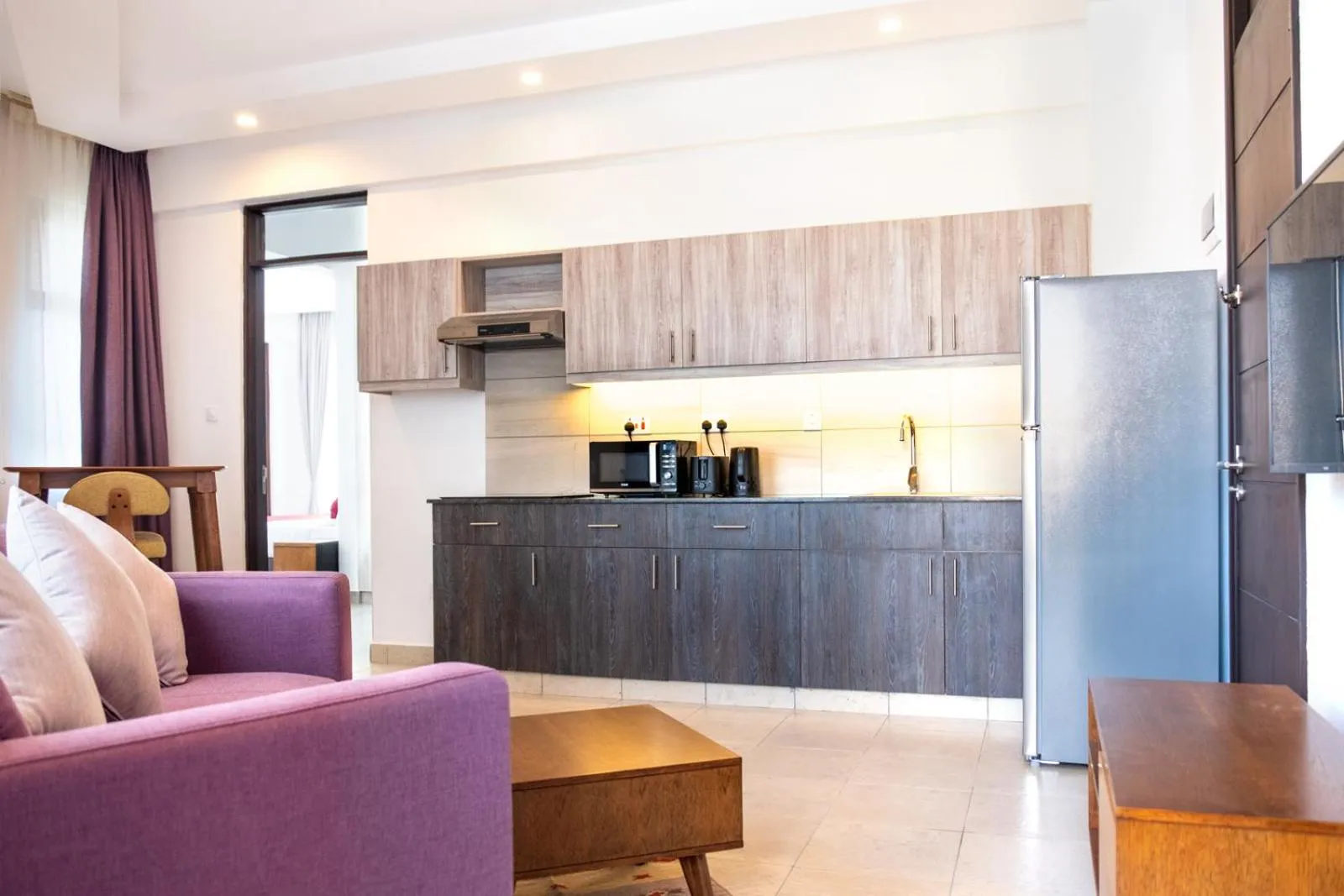 L'Aziz Suites - Near Aga Khan Hospital