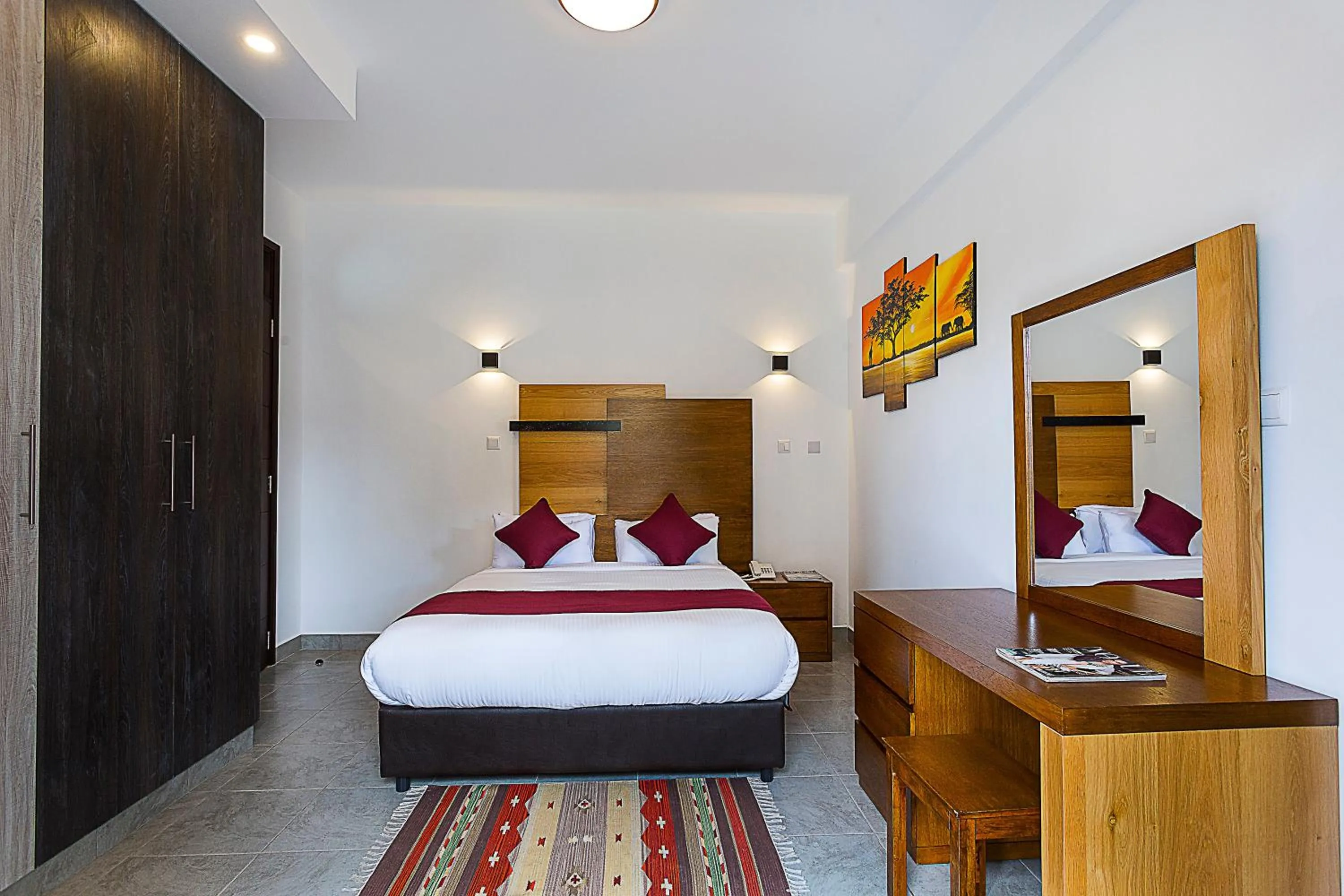 Bed in L'Aziz Suites - Near Aga Khan Hospital