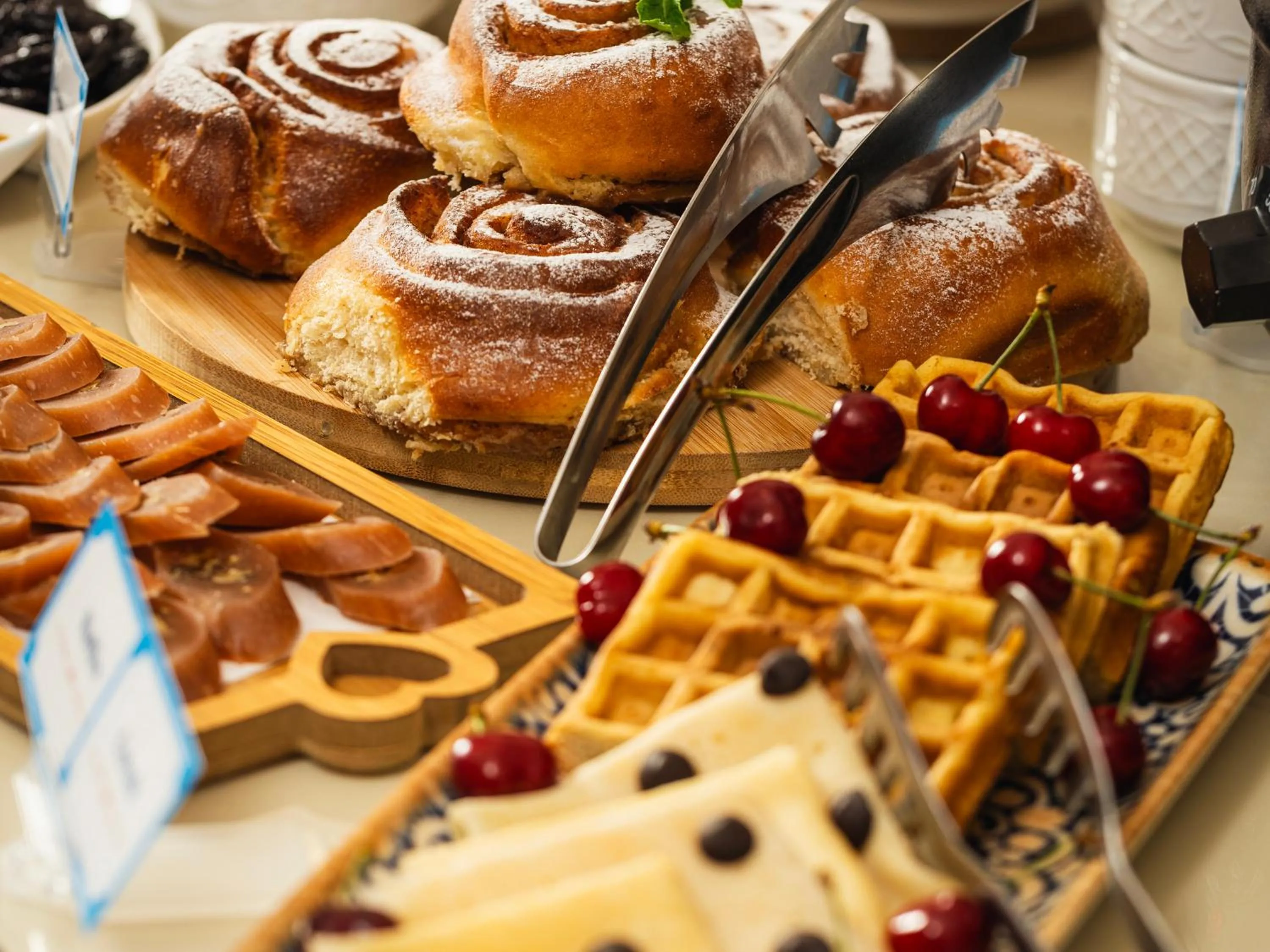 Buffet breakfast in Hotel Sapphire Bakuriani