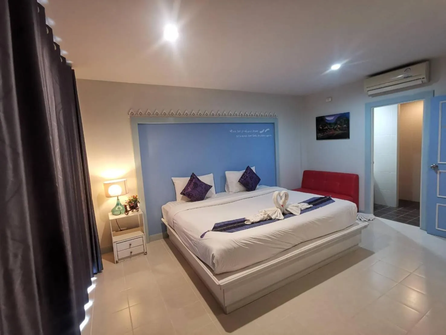 Bed in Phuket Racha Kata Homestay