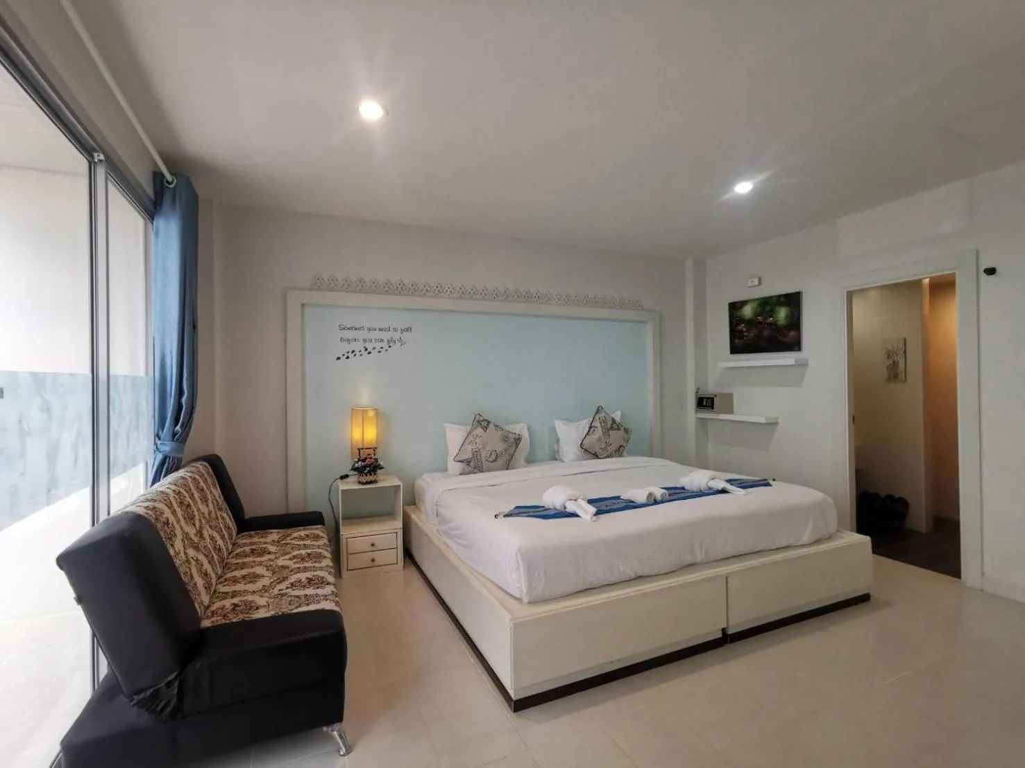 Bed in Phuket Racha Kata Homestay