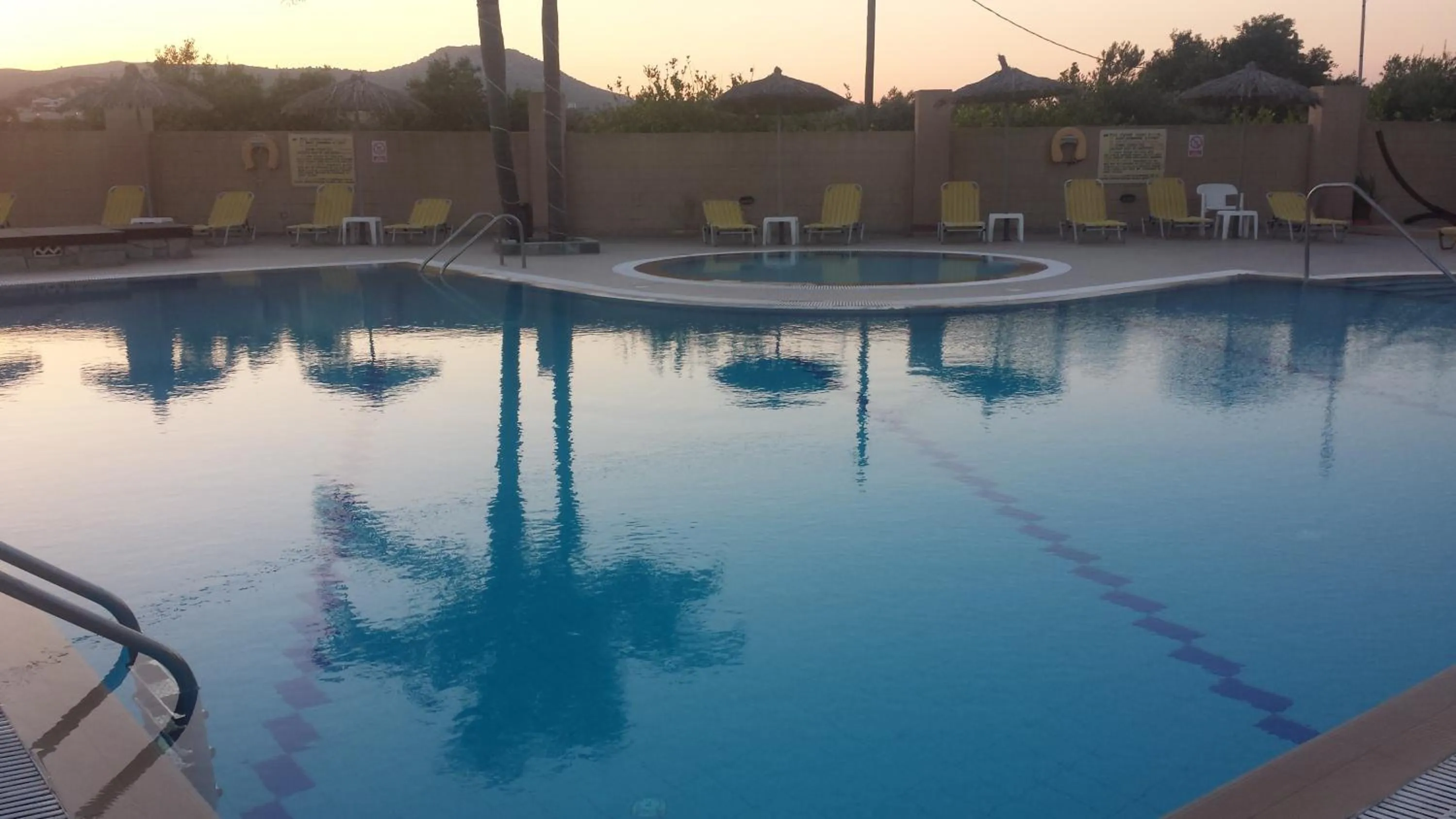 Swimming pool in Summer Days