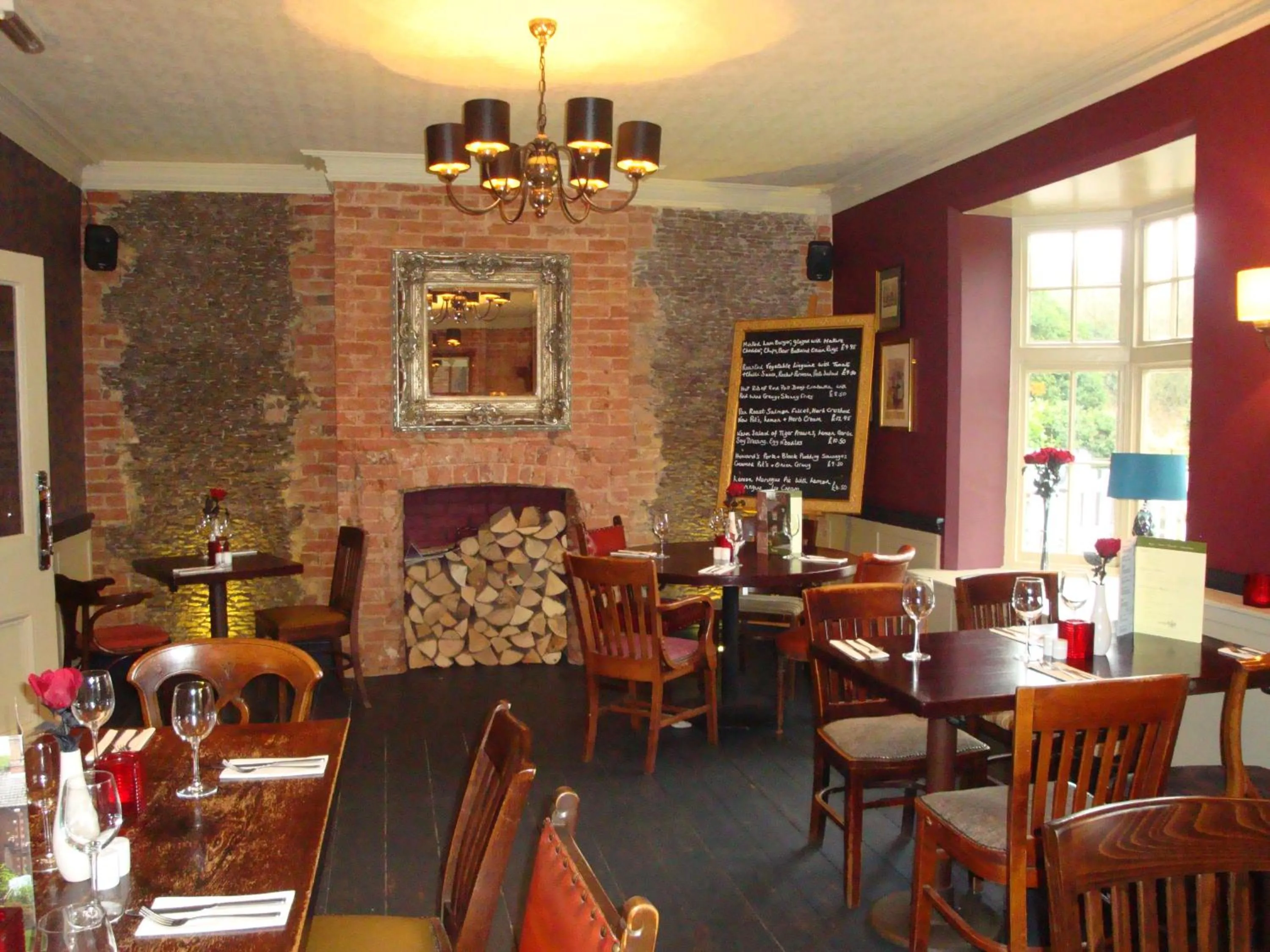 Restaurant/places to eat in The Feathers