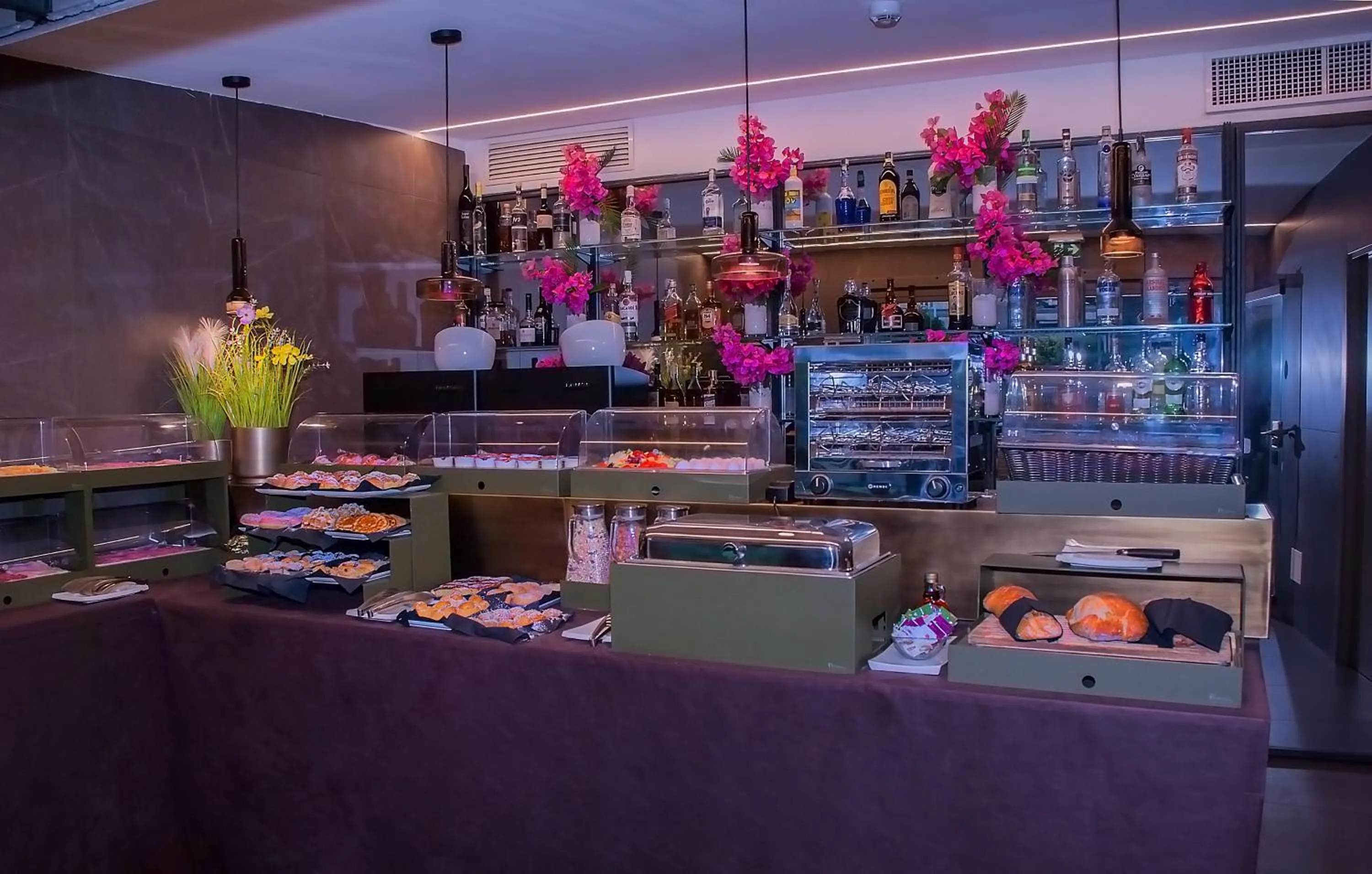 Breakfast in Culture Hotel Centro Storico