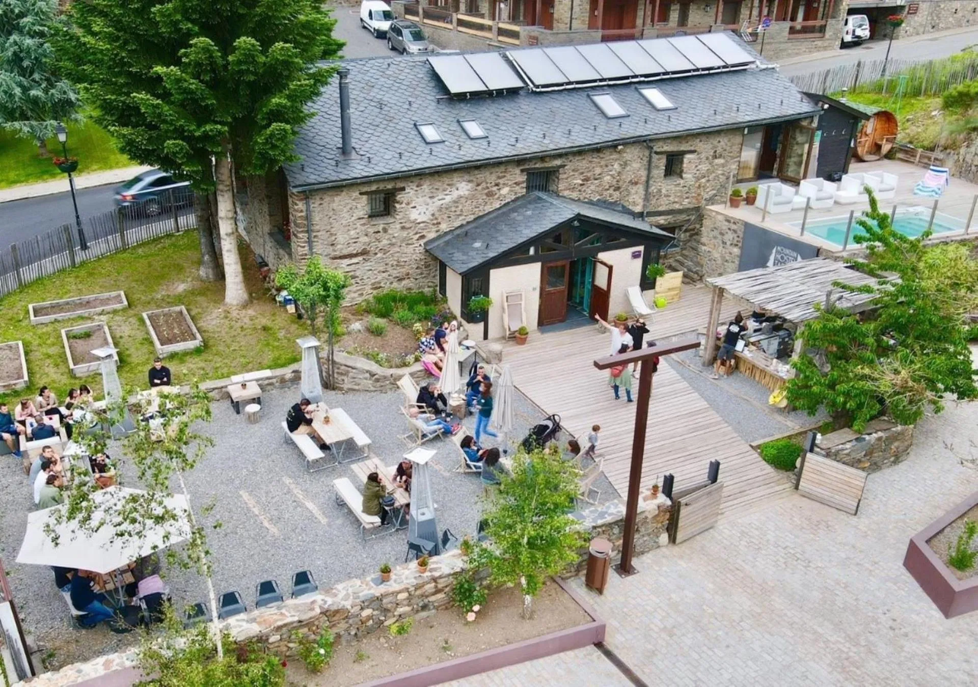 Restaurant/places to eat in Mountain Hostel Tarter