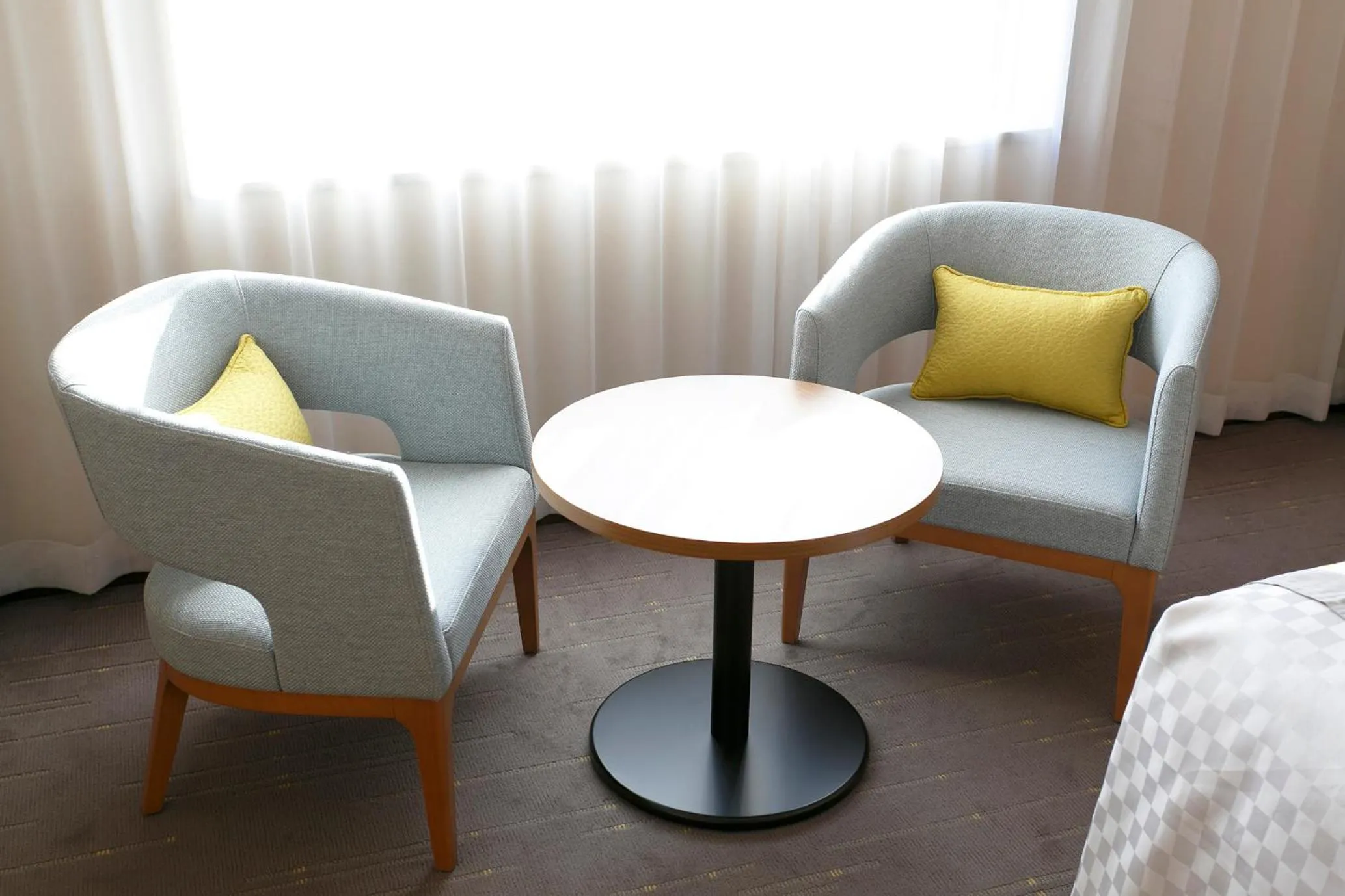 Seating Area in Keio Plaza Hotel Tama