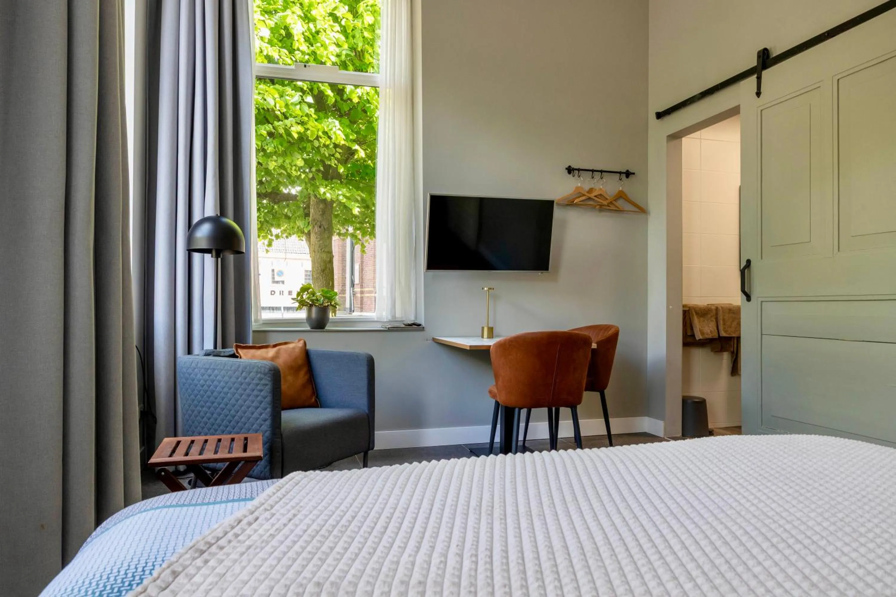 Bed in "In de Kloosterhof" Gratis privé parkeren