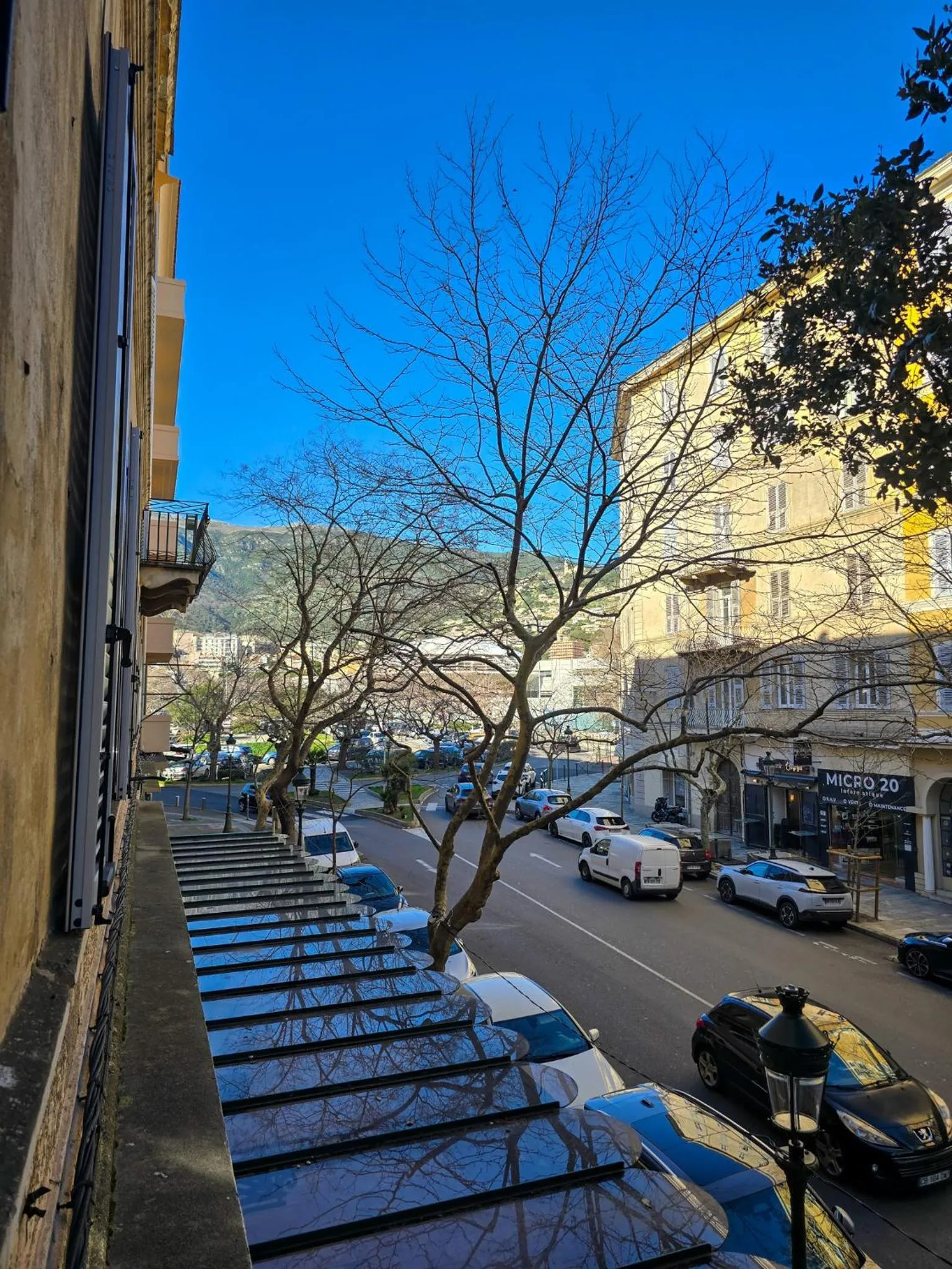 Property building in Hôtel Les Voyageurs