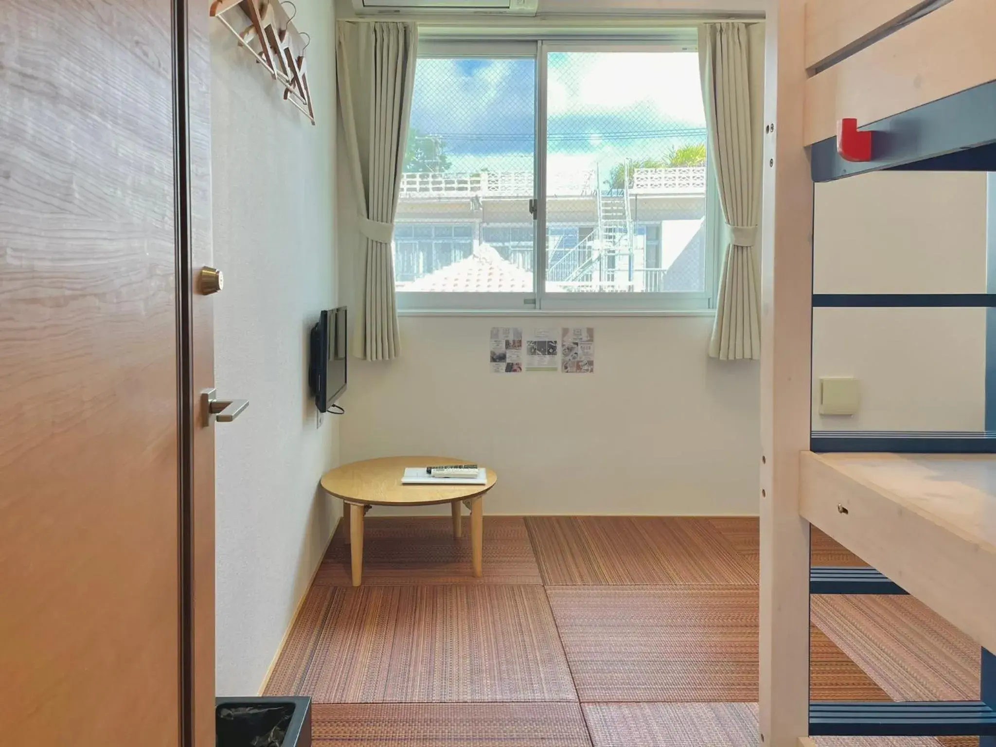 Japanese-Style Quadruple Room in HOSTEL SunTerrace Ishigaki Japanese-Style Quadruple Room in HOSTEL SunTerrace Ishigaki