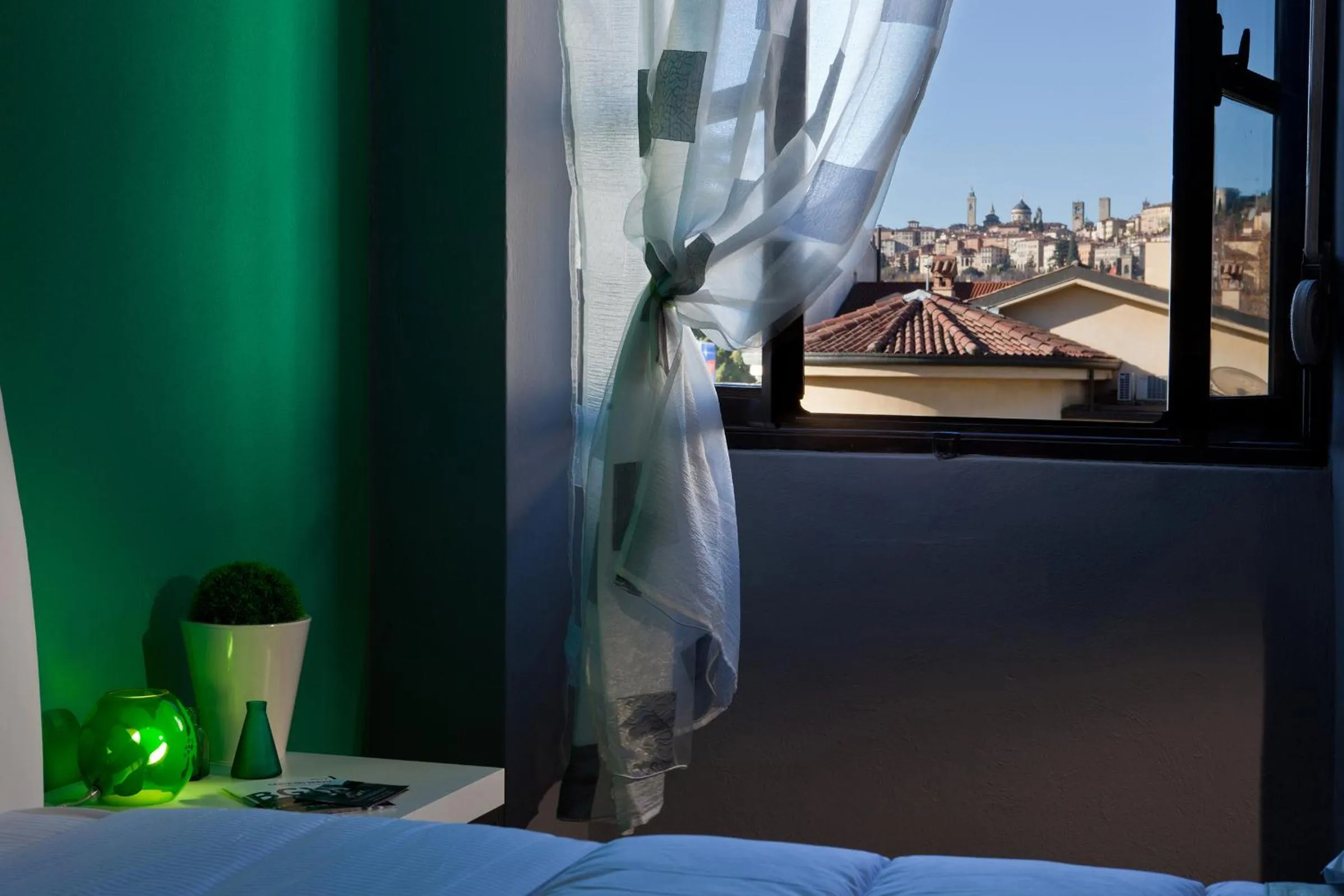 View (from property/room), Bed in GIO'EL Happiness Guest House