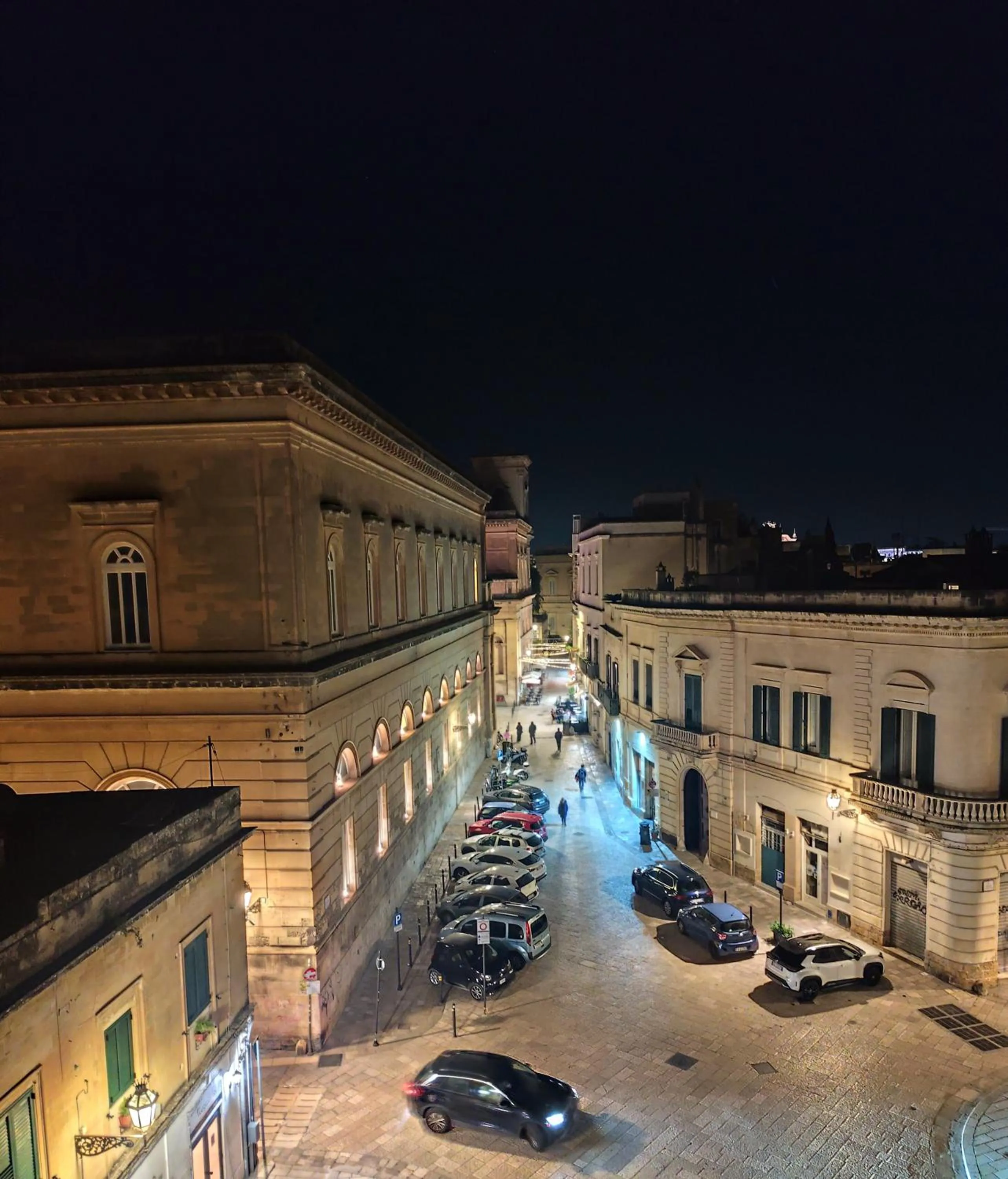 Night in Palazzo De Giorgi B&B