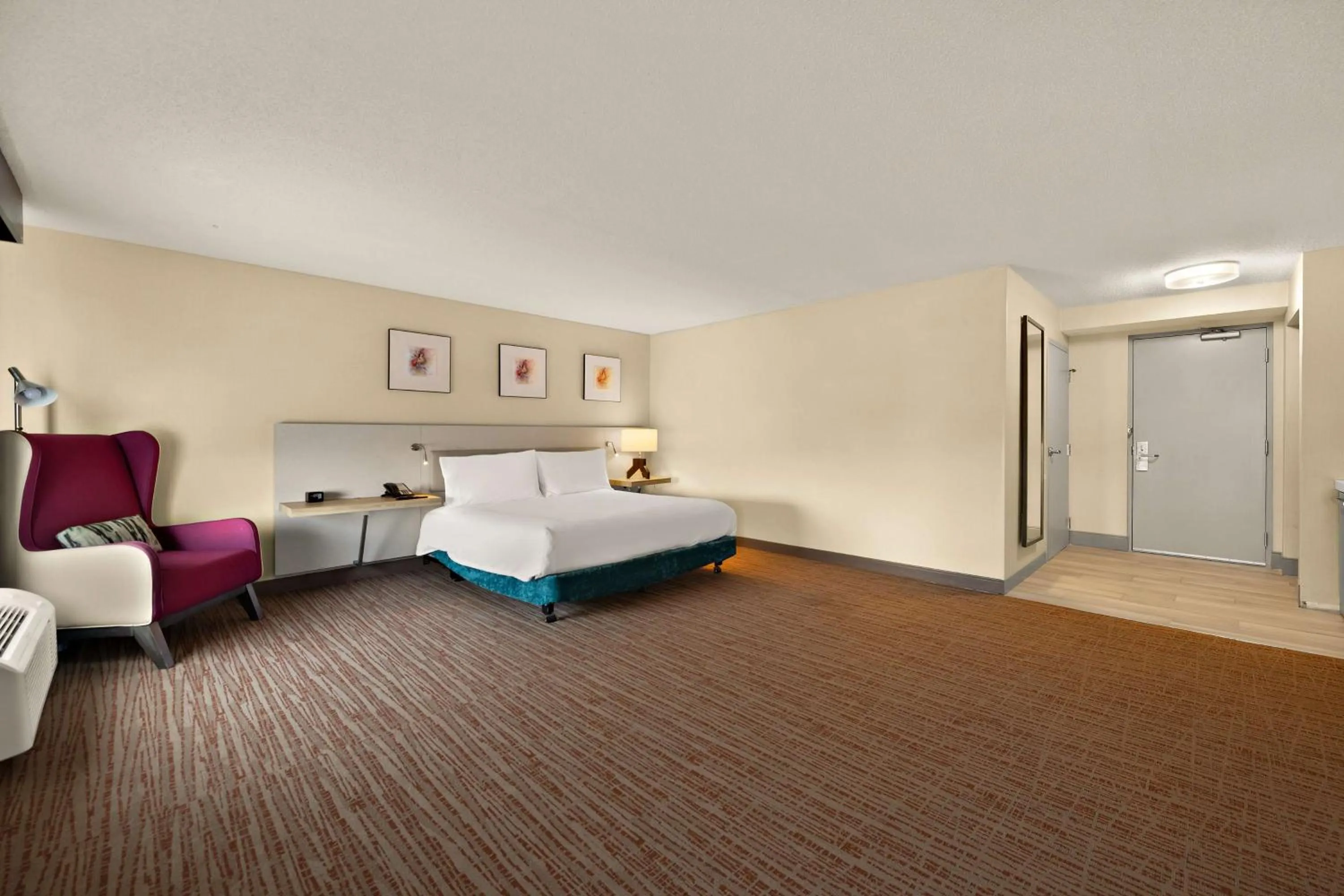 Bed in Hilton Garden Inn Williamsburg