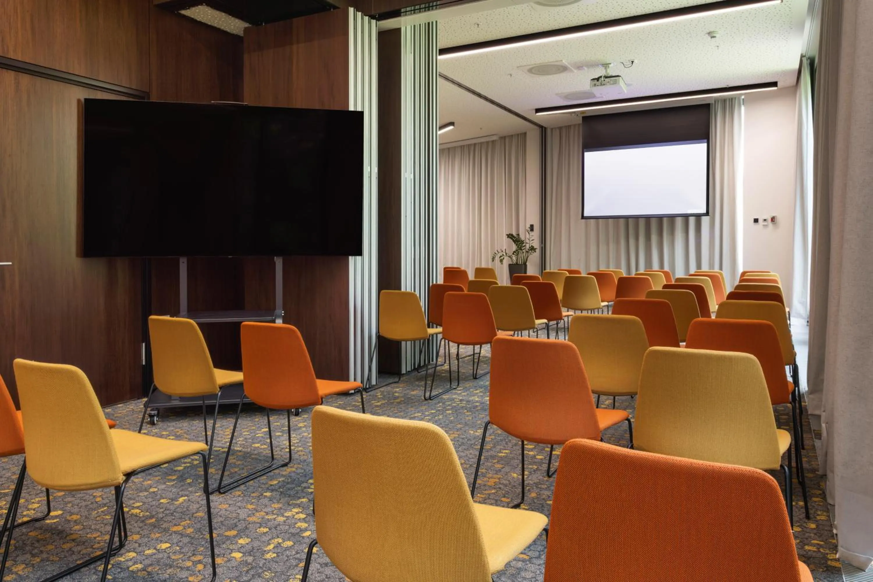 TV and multimedia in Melia Luxembourg
