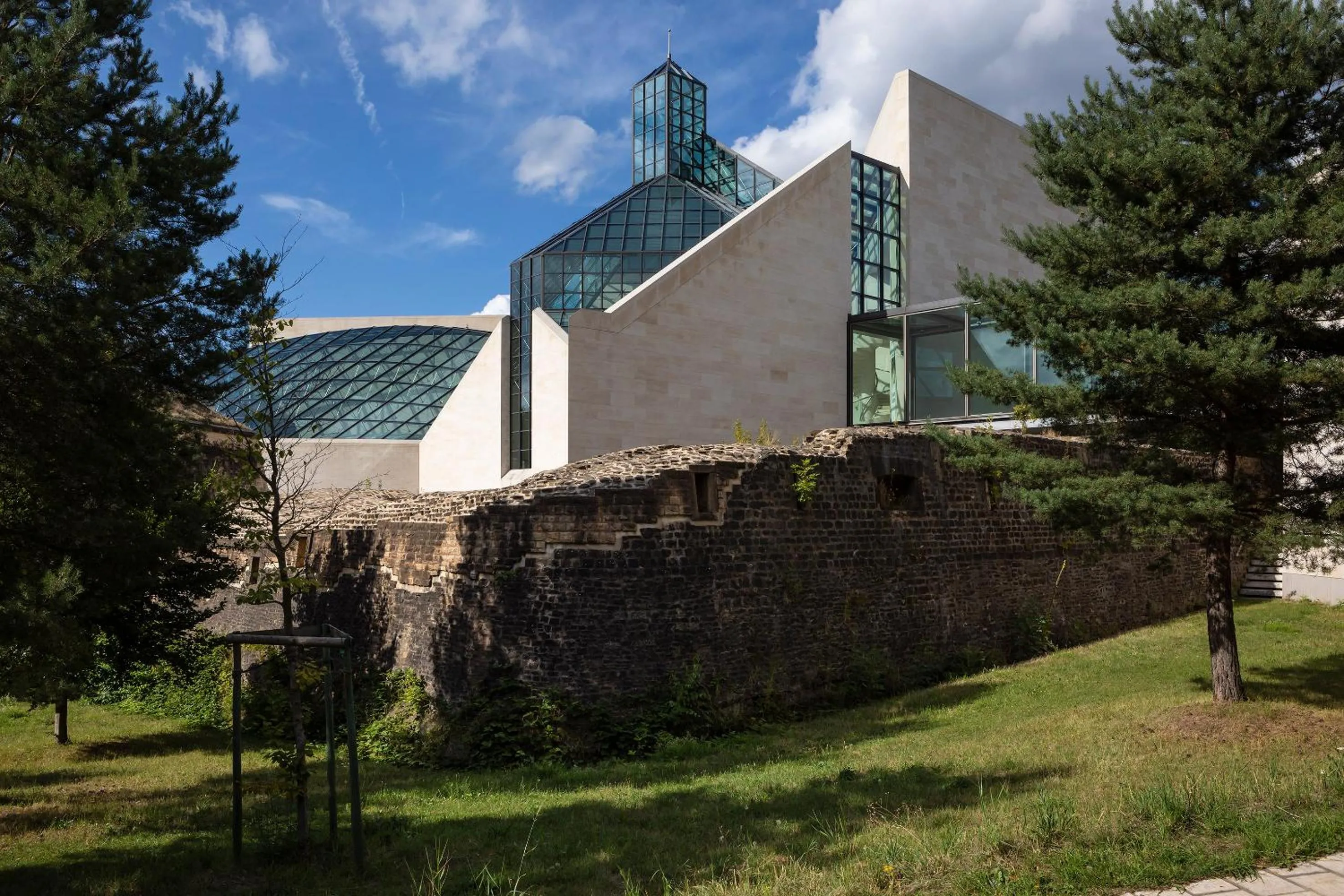 Nearby landmark in Melia Luxembourg