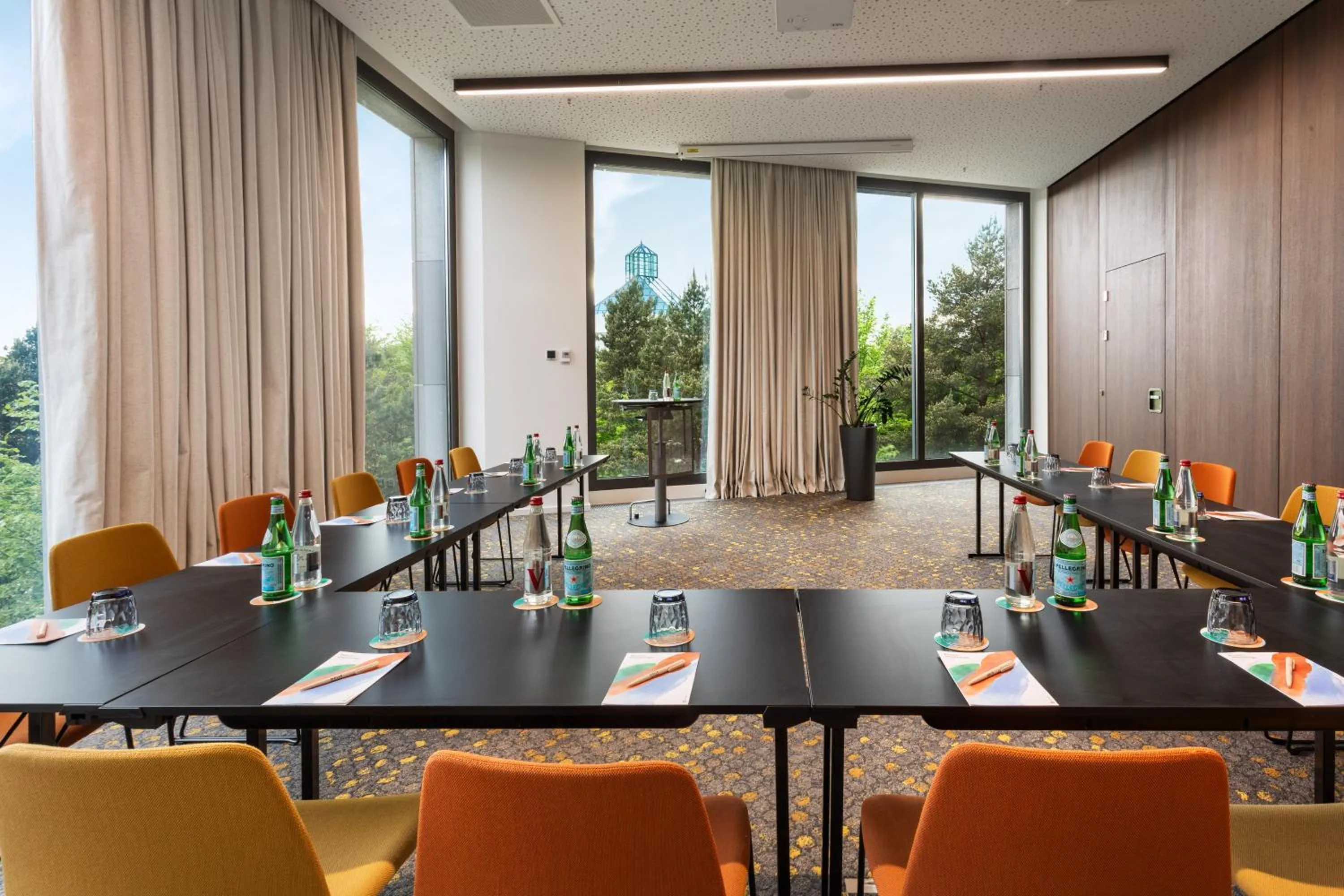 Seating area in Melia Luxembourg