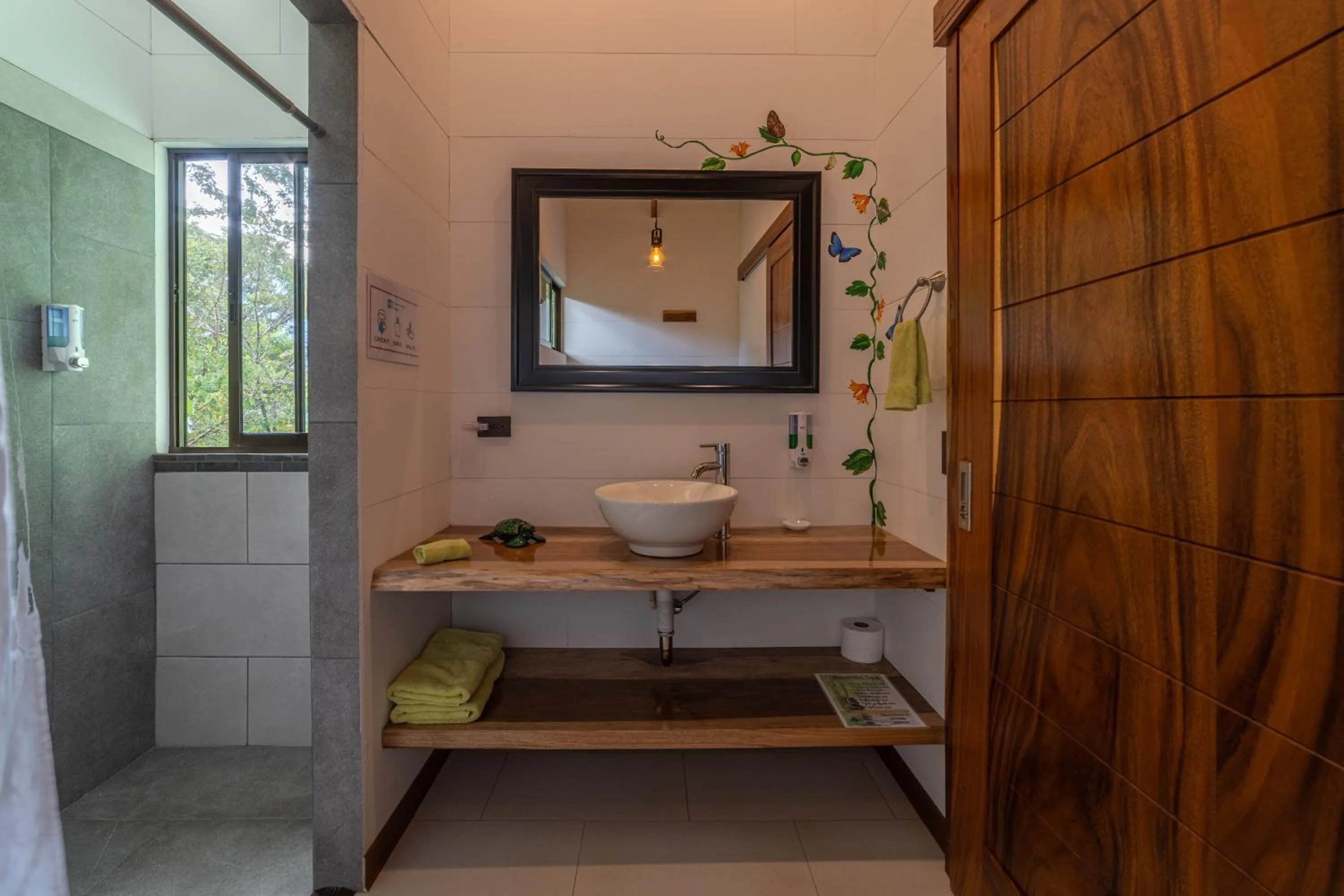 Property building in Aves de Tierras Altas