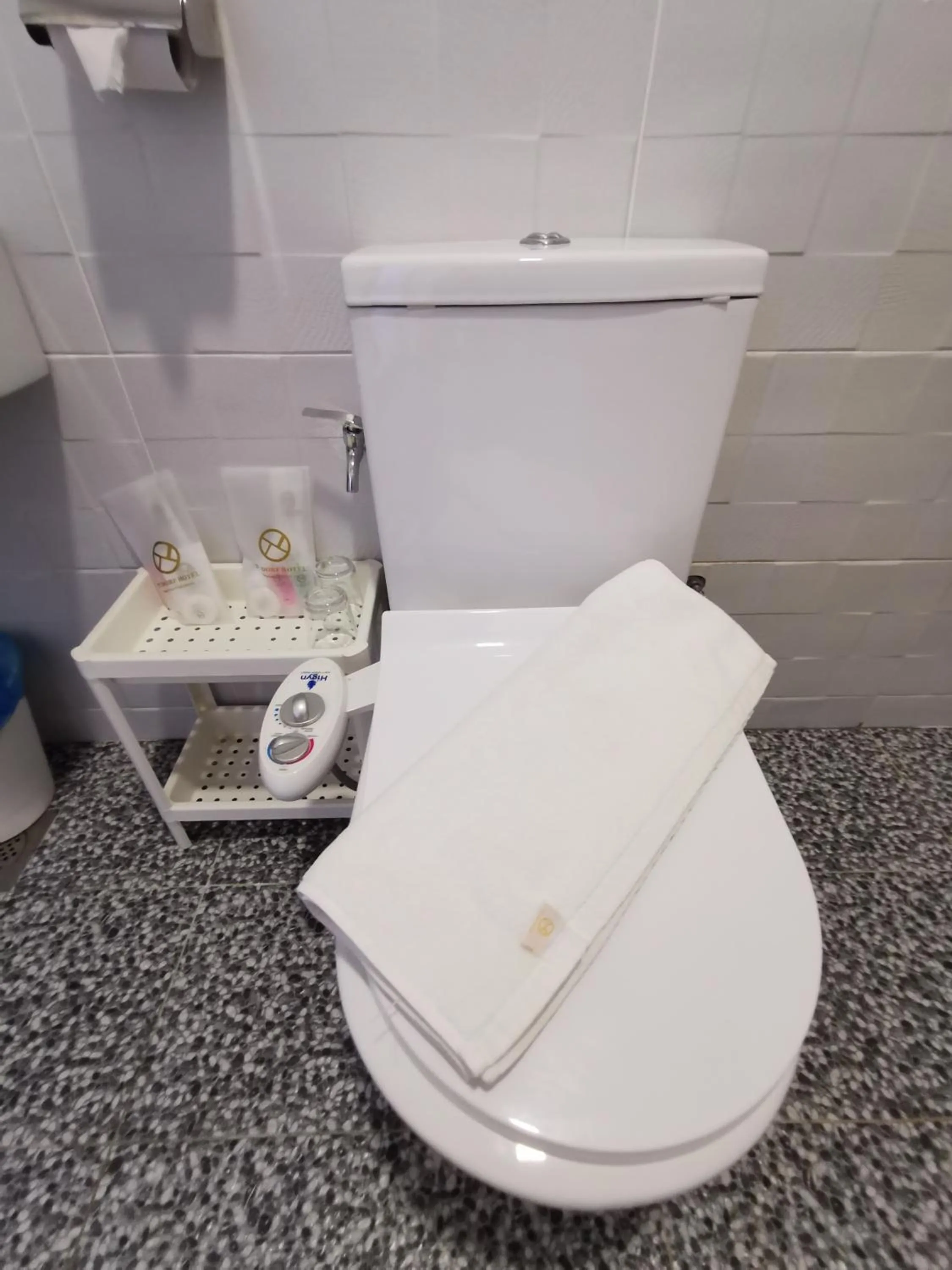 Bathroom in TT Dorf Hotel Matang