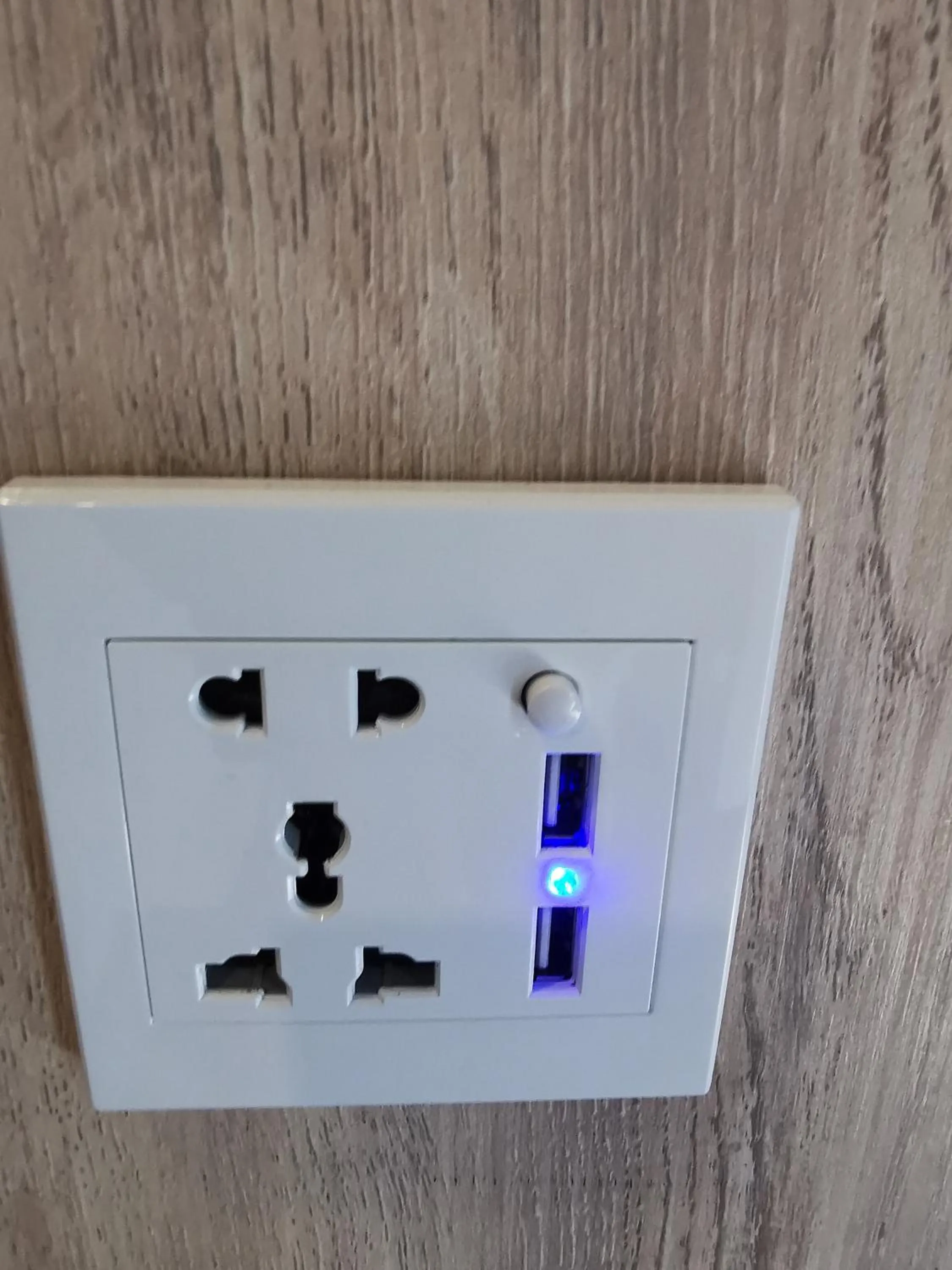 TV and multimedia in TT Dorf Hotel Matang