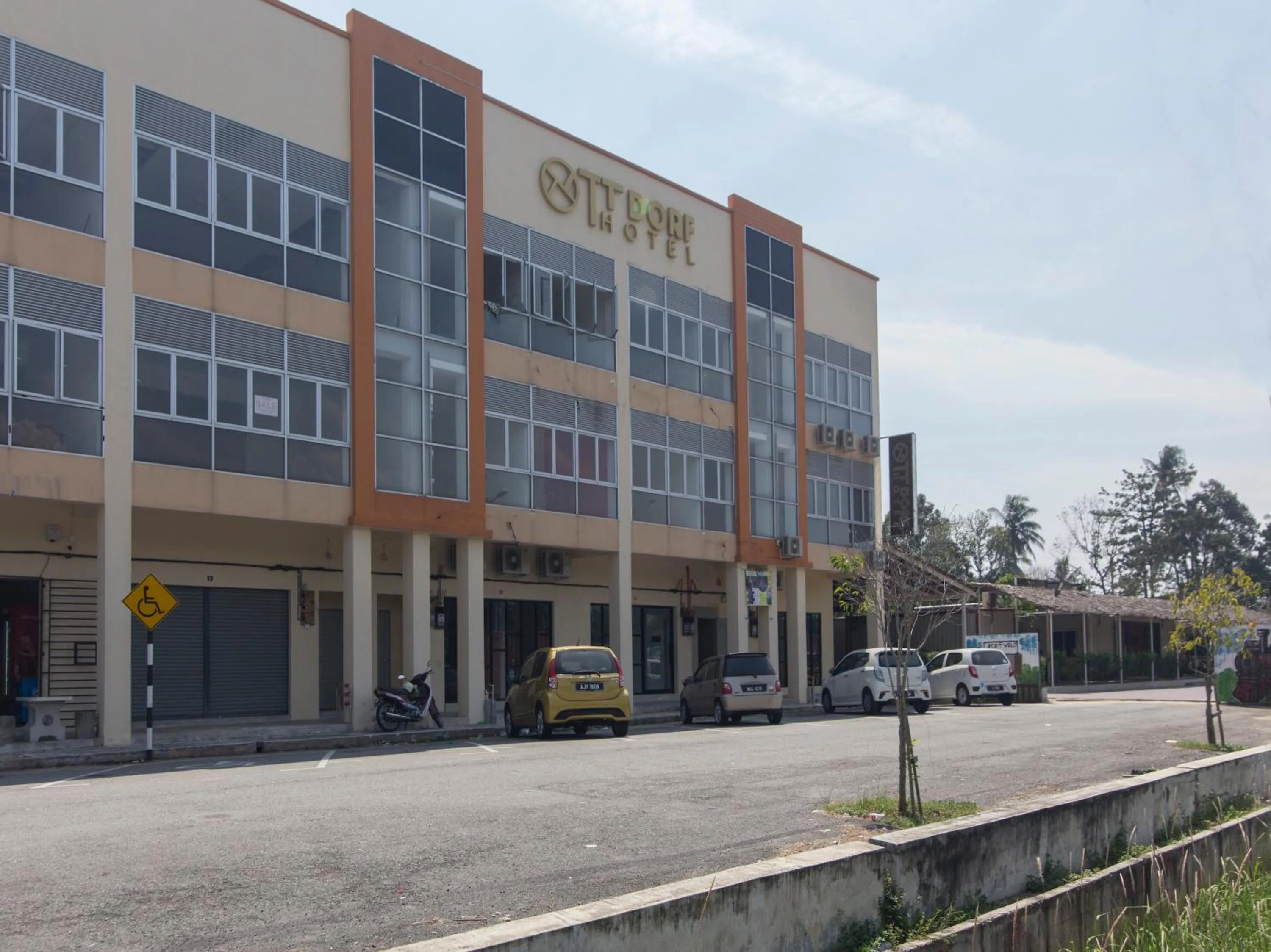 Facade/entrance in TT Dorf Hotel Matang