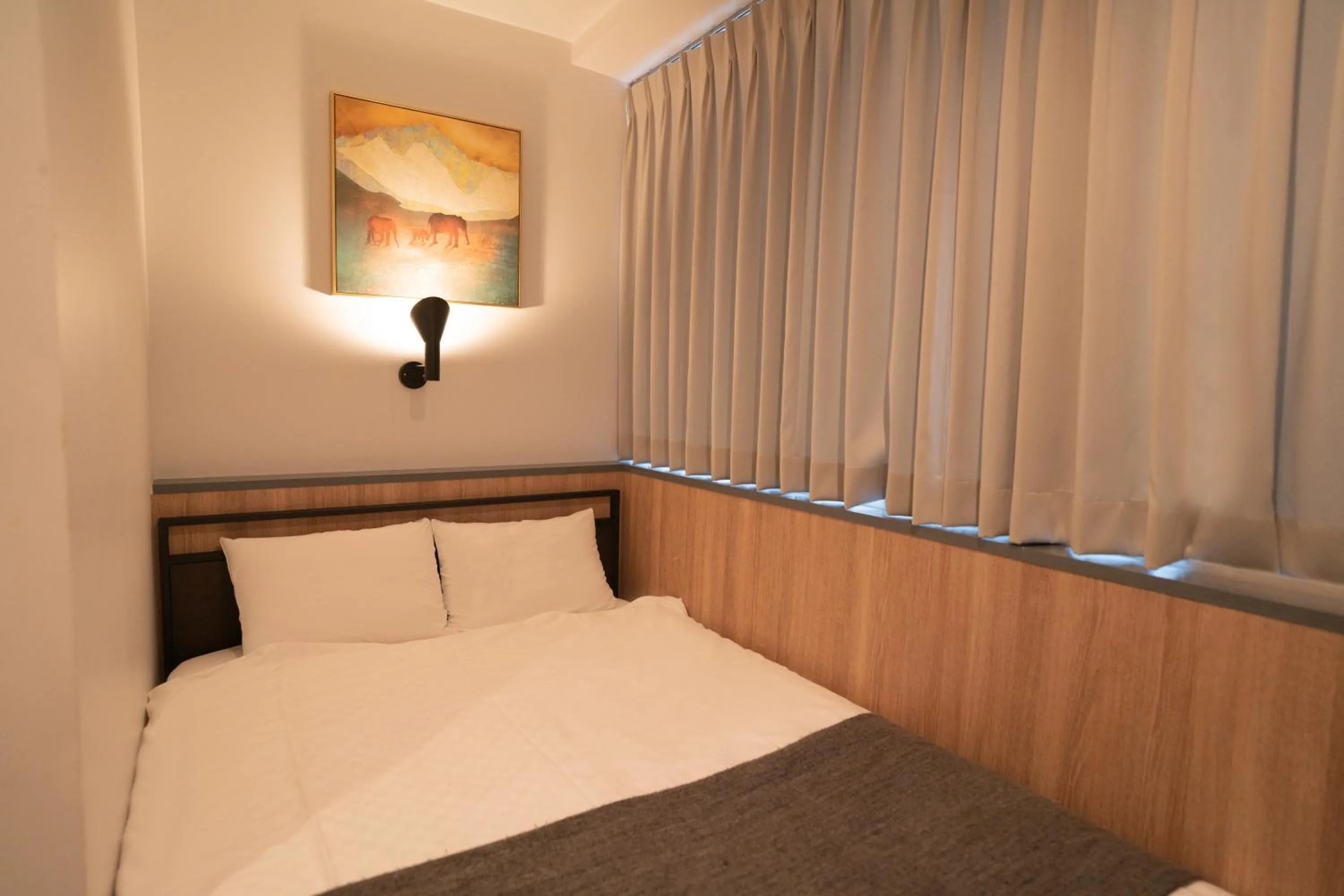 Bed in Yeah Room Namba