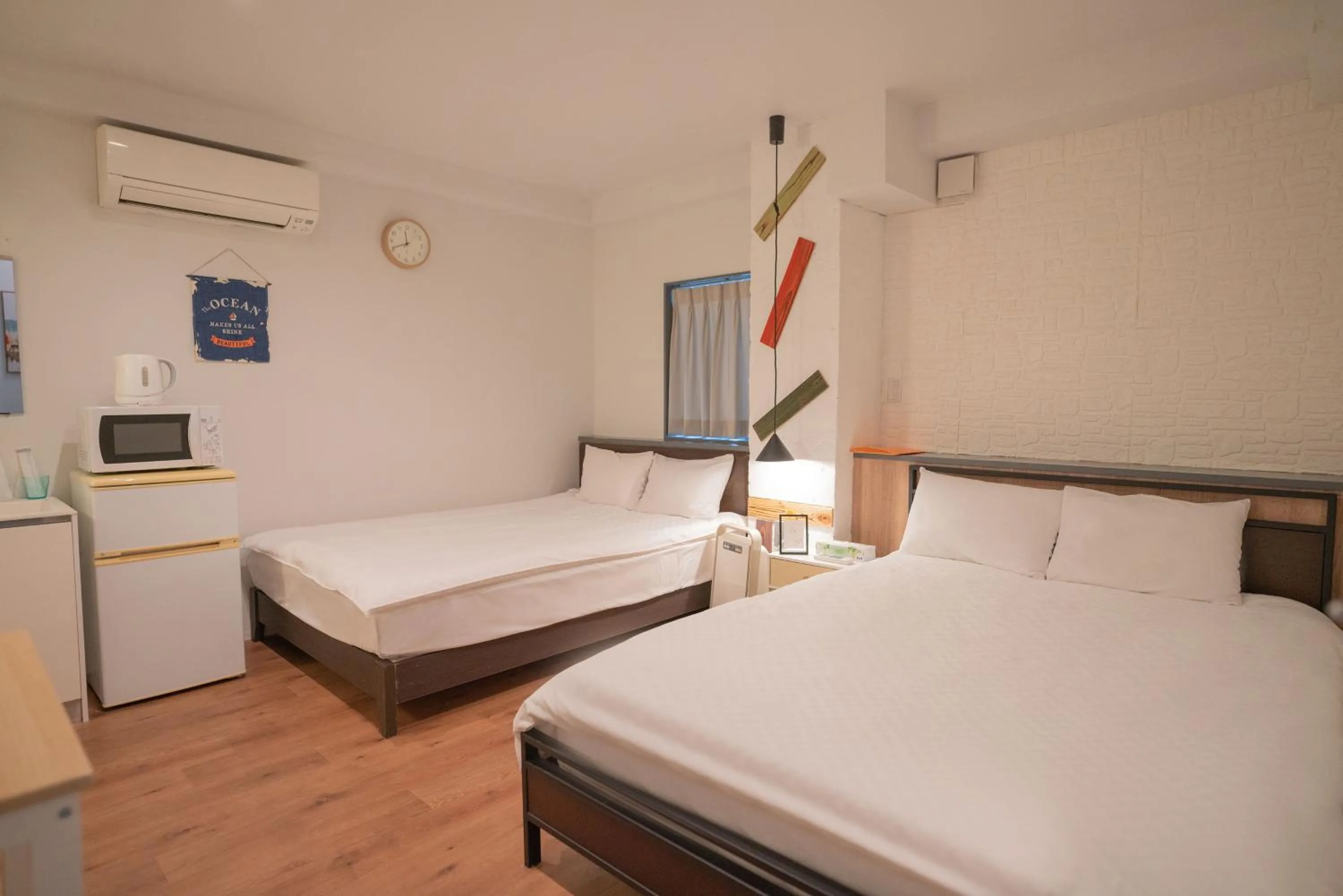 Bed in Yeah Room Namba