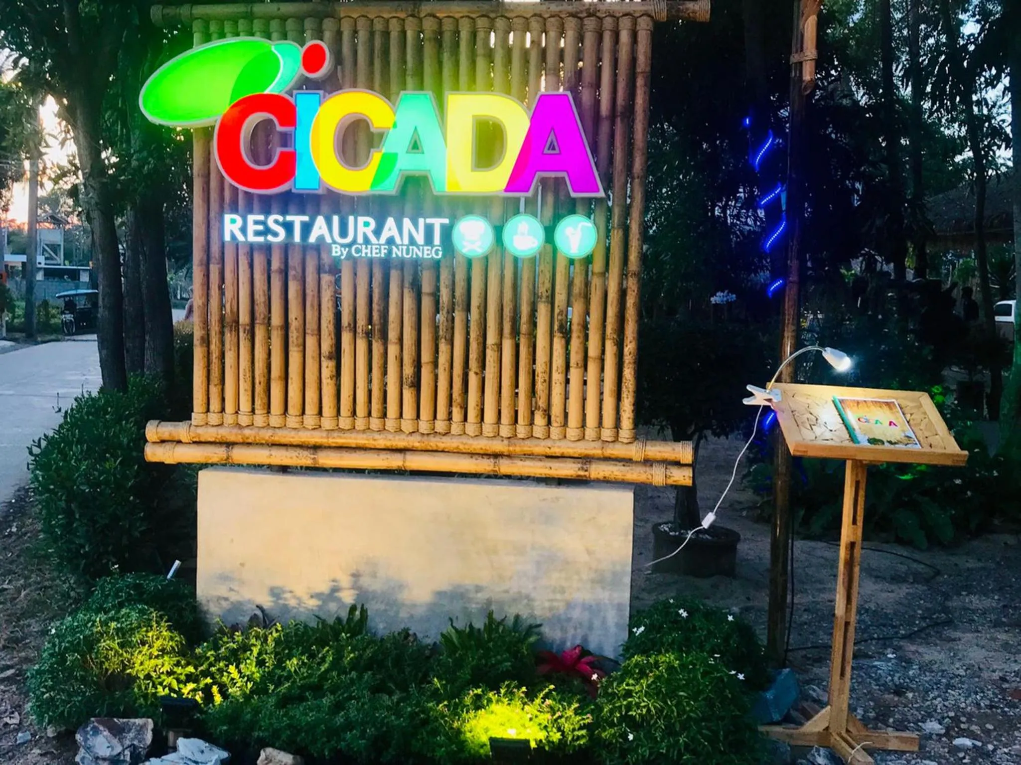 Facade/entrance in Cicada Lanta
