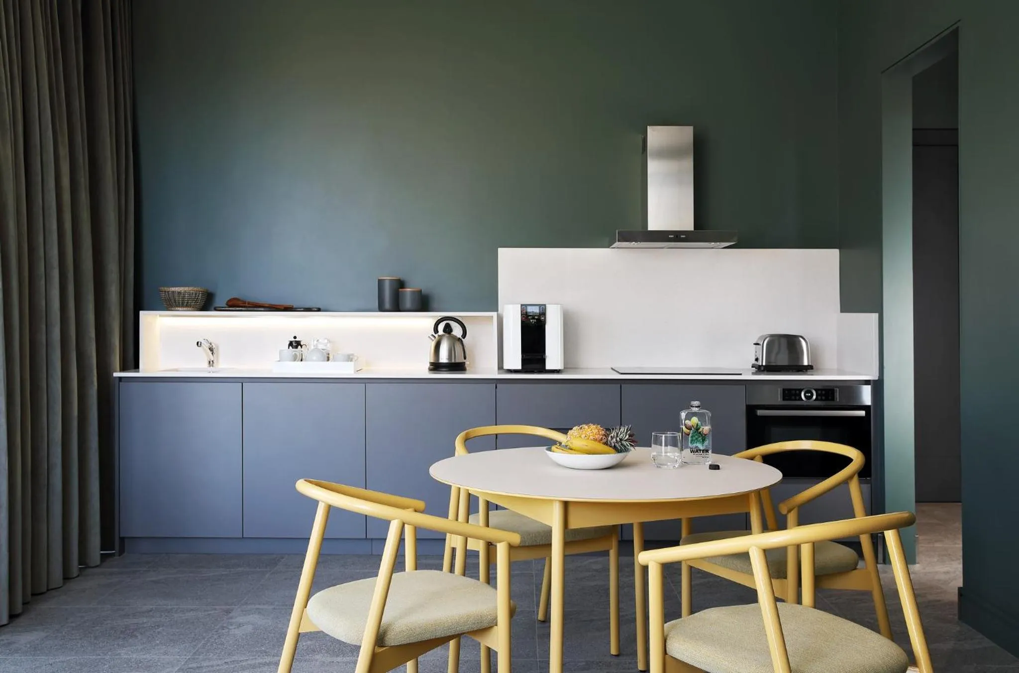 Coffee/tea facilities in Home Suite Hotels Rosebank