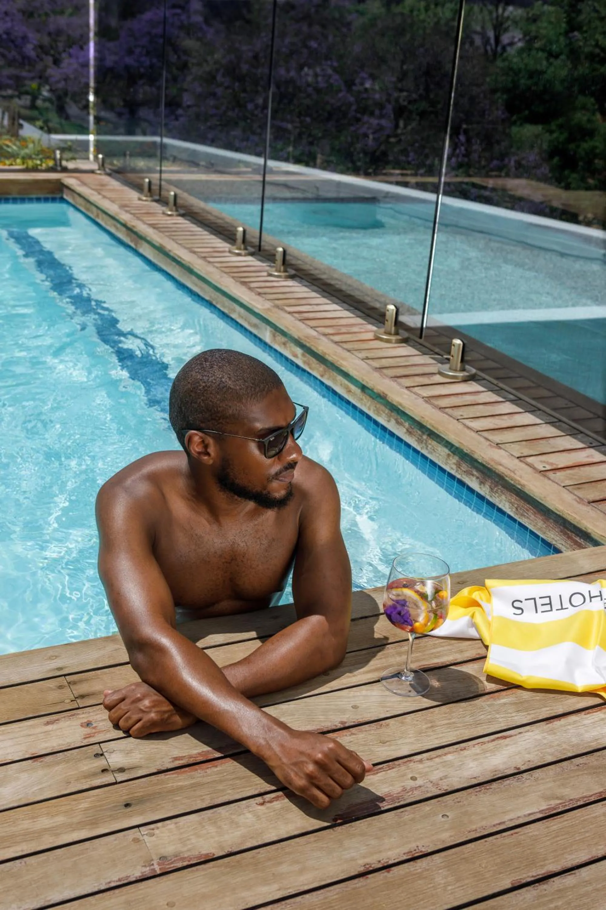 Swimming pool in Home Suite Hotels Rosebank