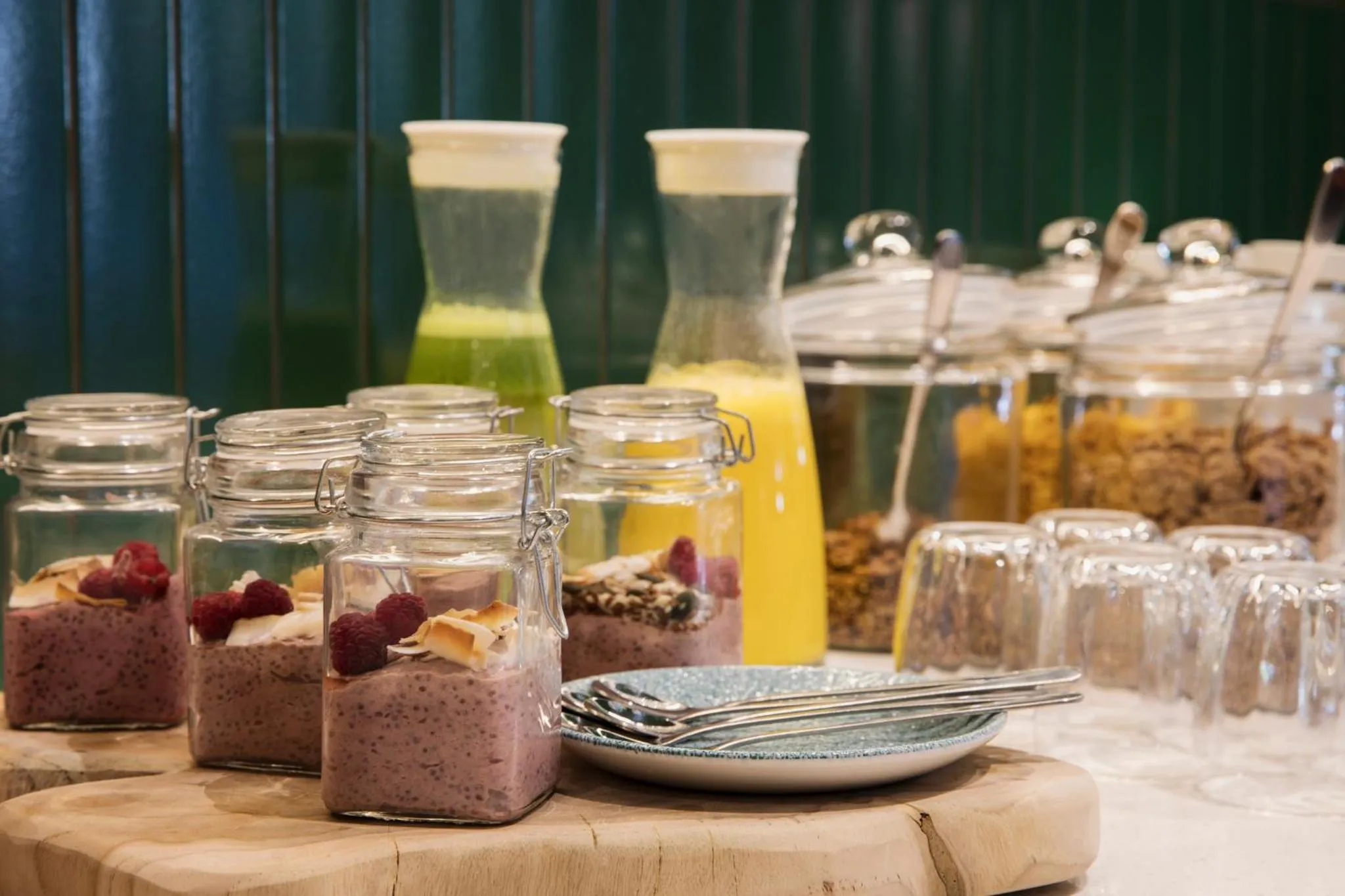 Food and drinks in Home Suite Hotels Rosebank