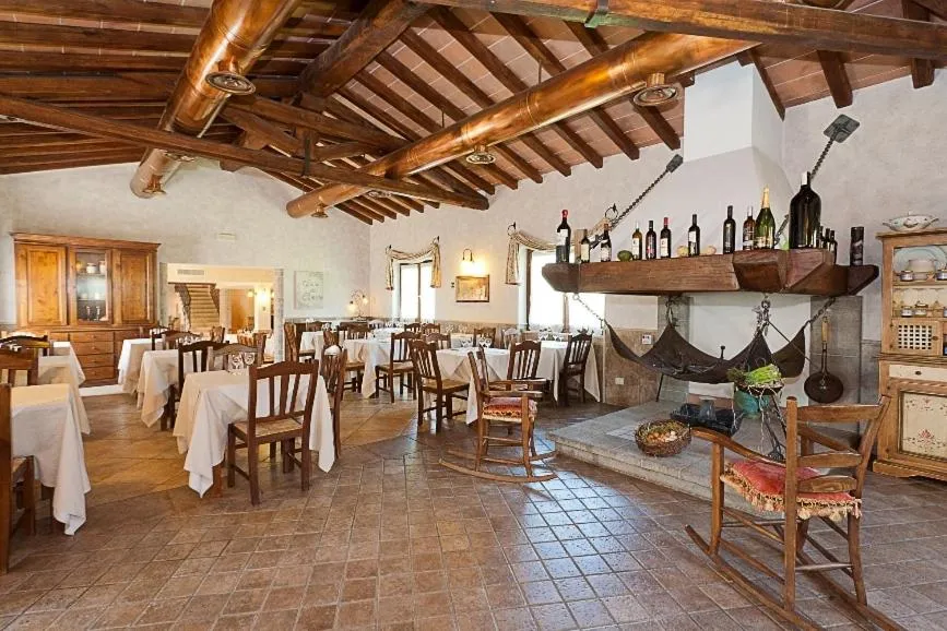 Restaurant/places to eat in Corte In Fiore