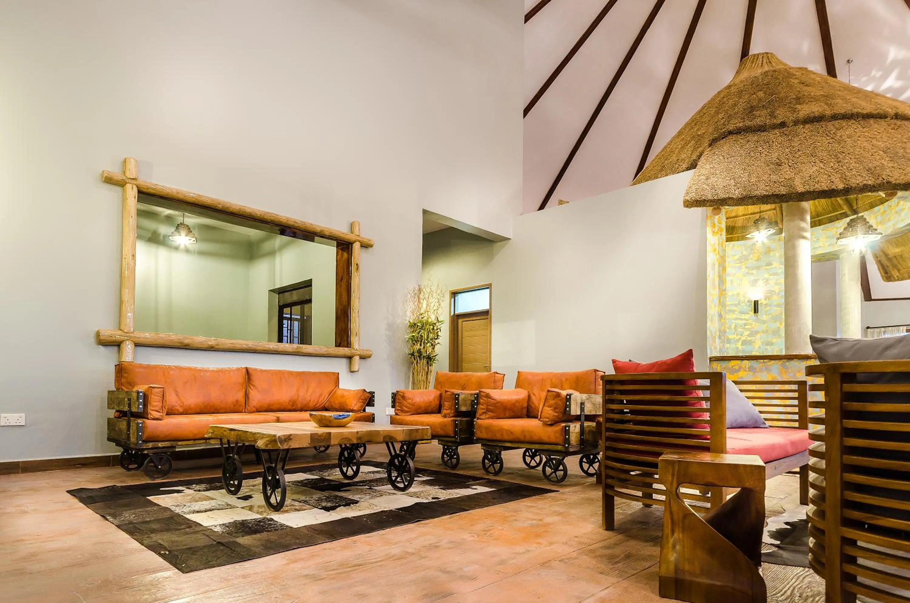 Communal lounge/ TV room in Emburara Farm Lodge