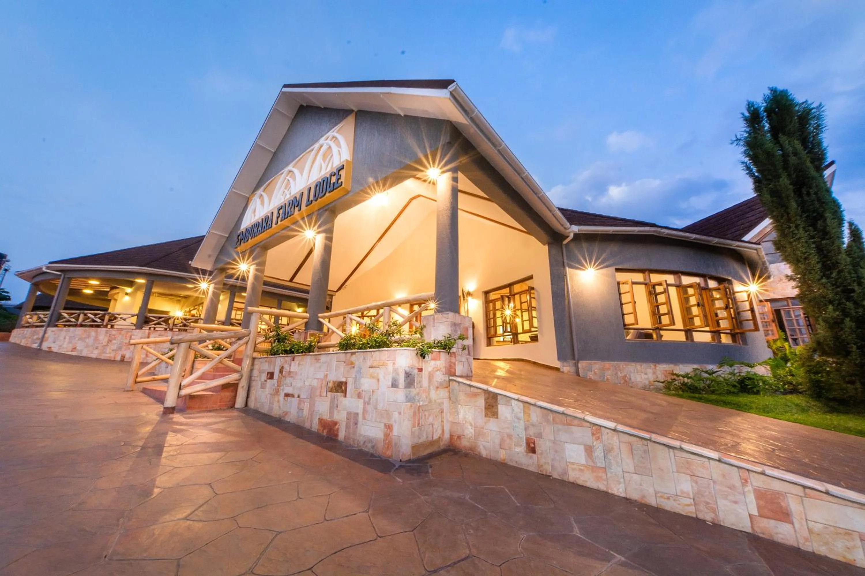 Property building in Emburara Farm Lodge