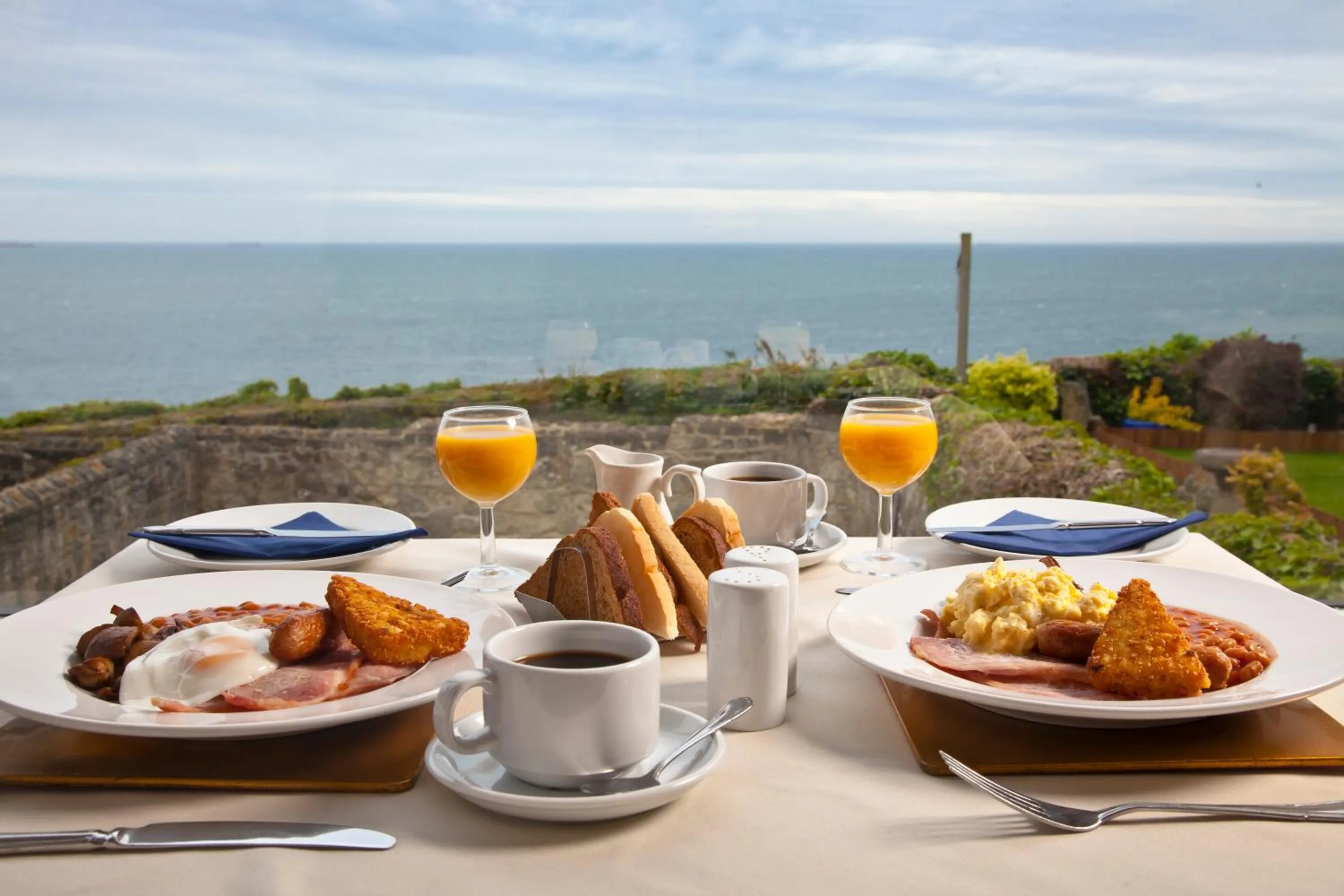Food and drinks in The Cliff Hall