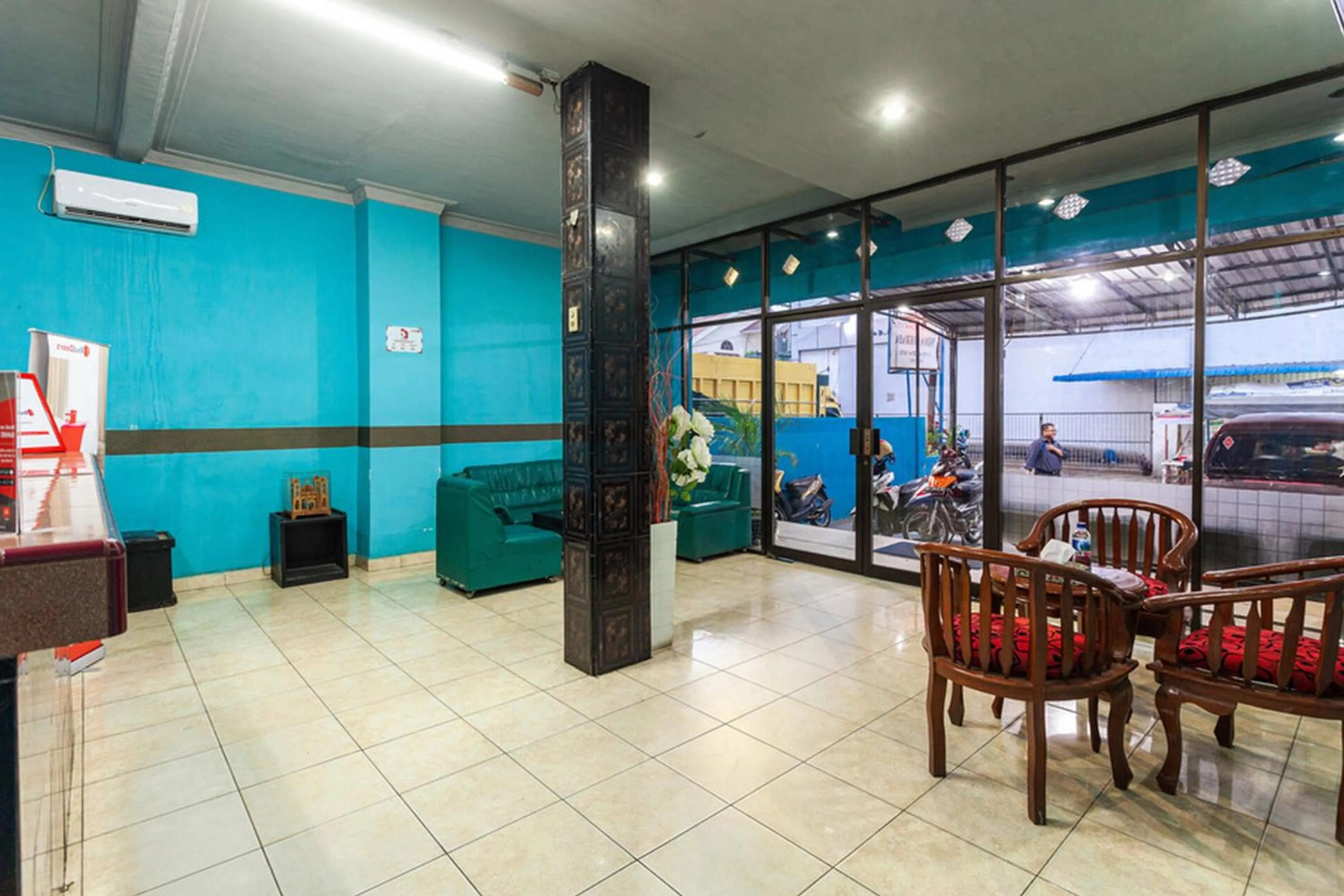 RedDoorz near Yuki Simpang Raya Mall Medan 2