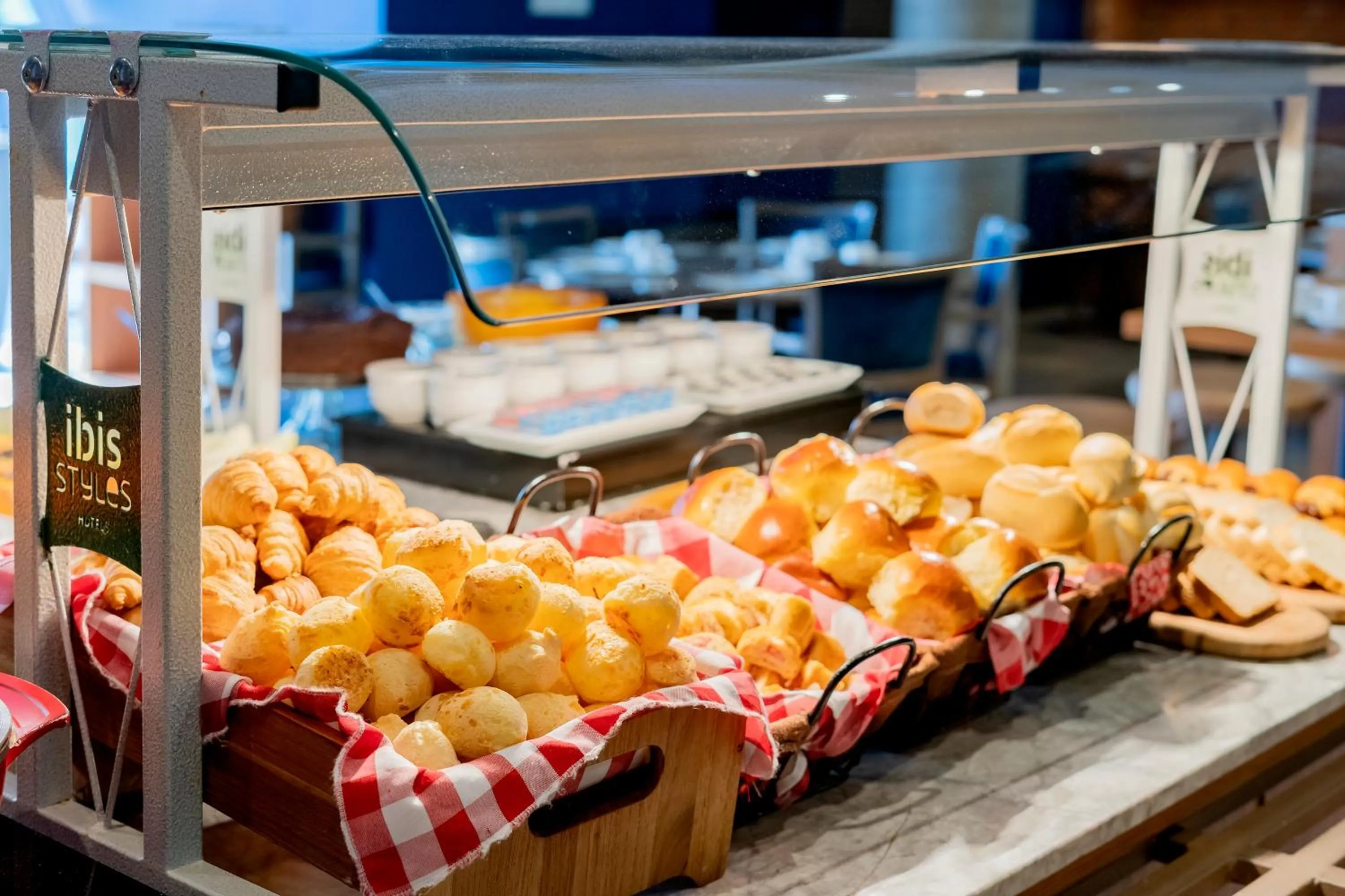 Buffet breakfast in ibis Styles Sorocaba Santa Rosalia