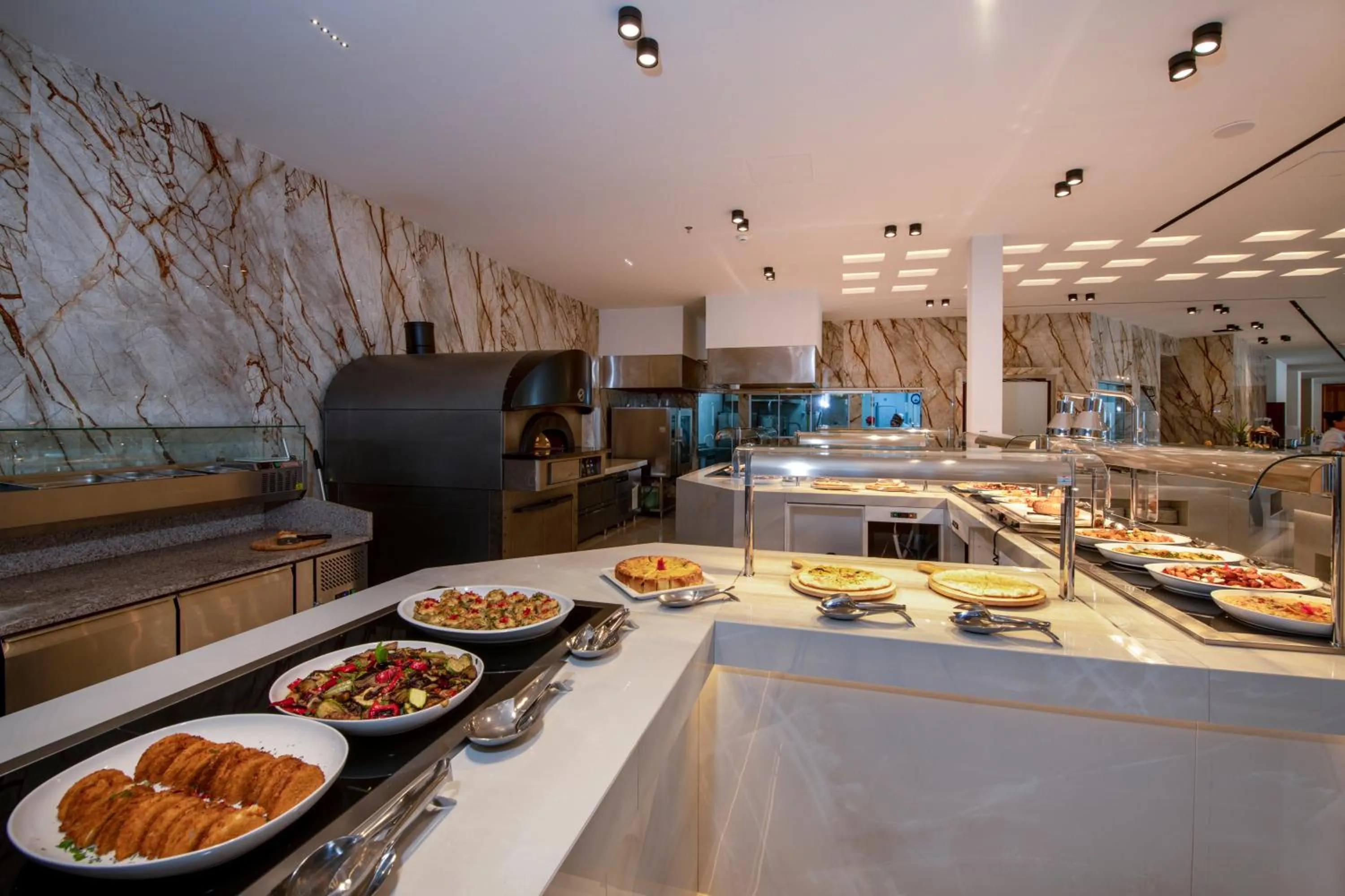 Vantaris Luxury Beach Resort