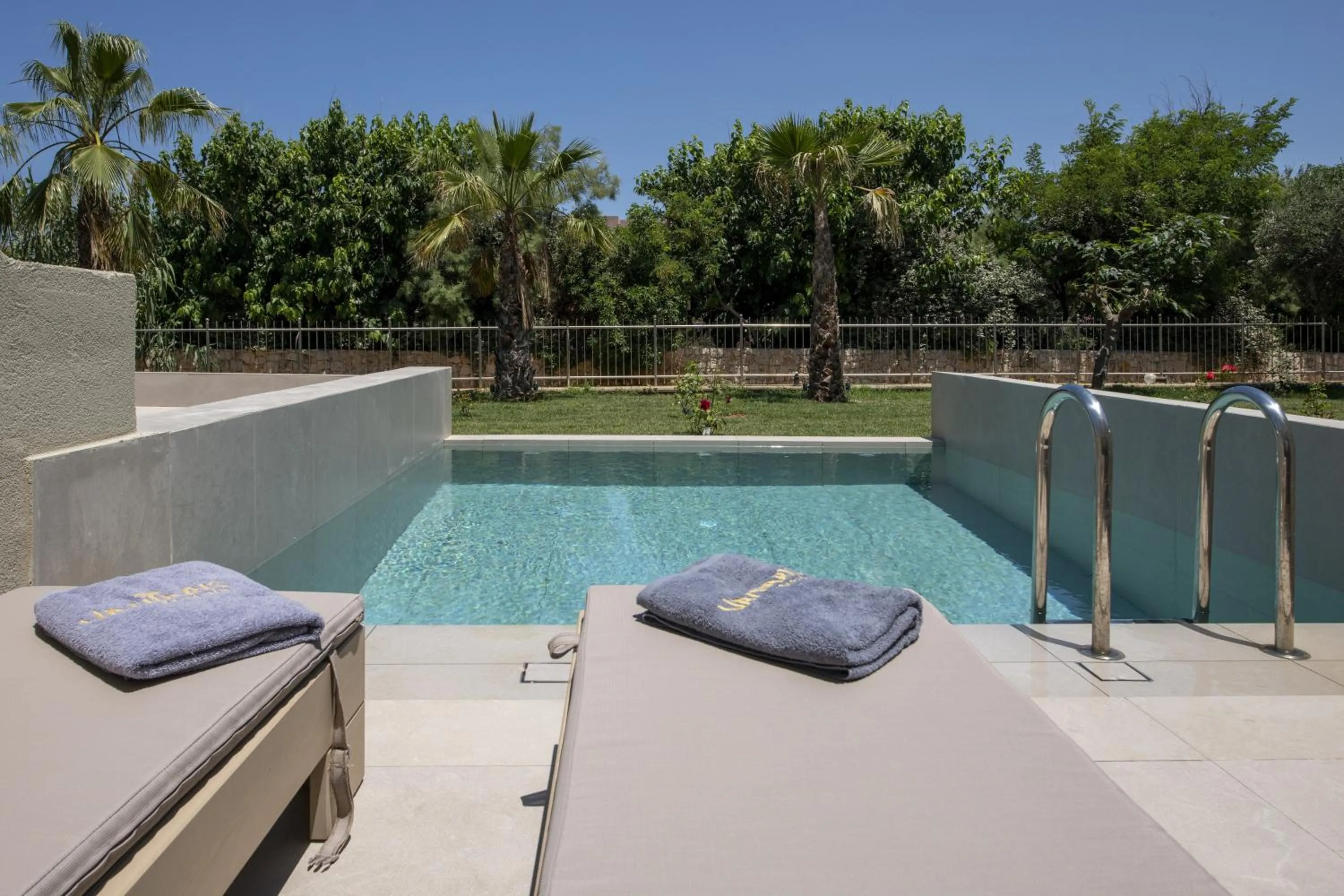 Vantaris Luxury Beach Resort